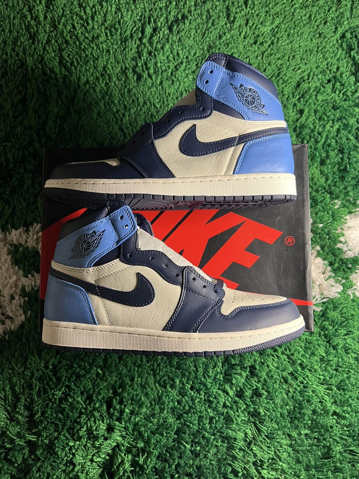 Nike Jordan 1 High Obsidian Size US 10 / EU 43 - 1 Thumbnail