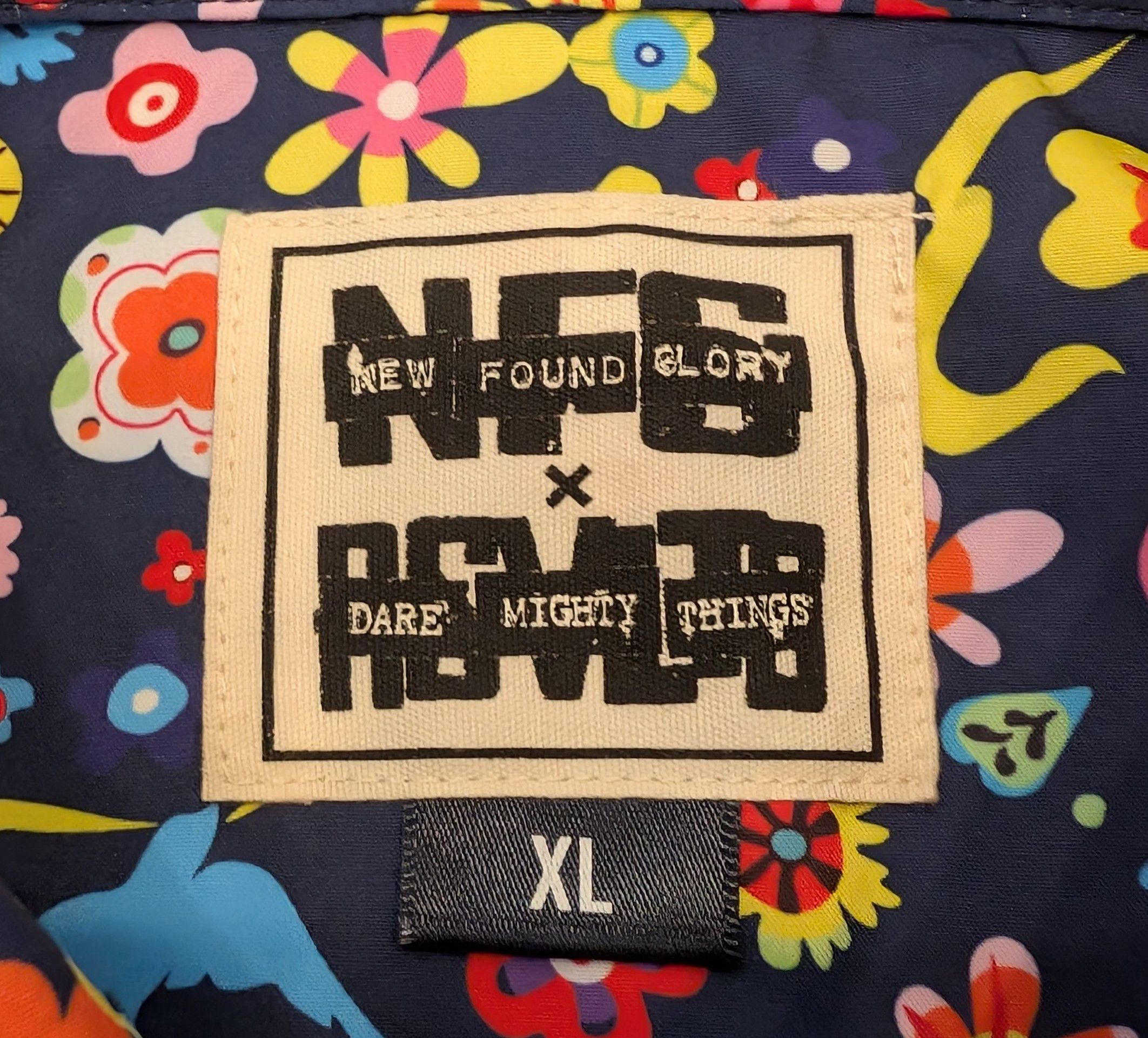 Other NWT RSVLTS x New Found Glory "El Mantel" Button Up Shirt Size US XL / EU 56 / 4 - 3 Thumbnail