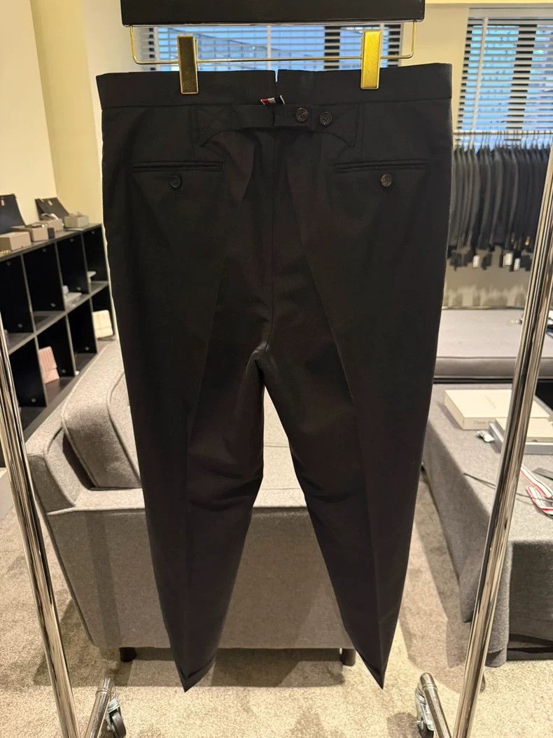 Thom Browne Thom Browne Size 2 Classic trousers 2503-Nextarrow Size US 32 / EU 48 - 2 Thumbnail