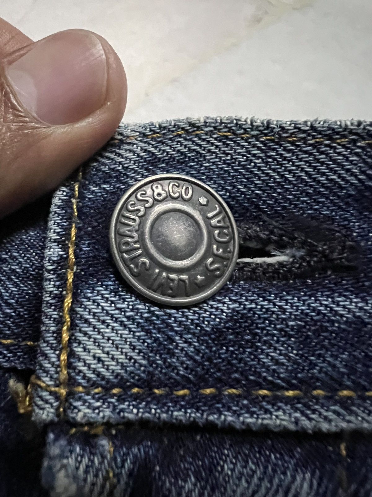 Levi's Vintage 90’s Levis 501 XX Big E Distressed Jeans Size US 29 - 13 Thumbnail