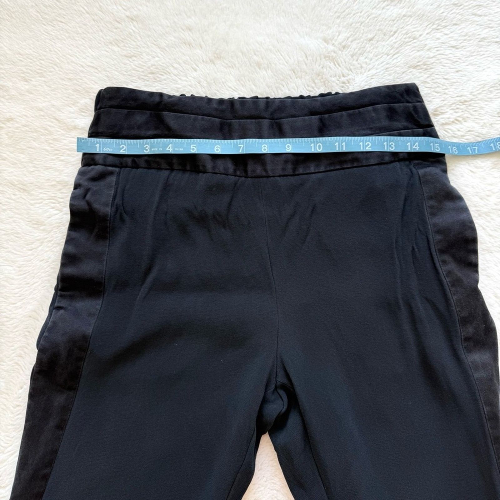 Tom Ford Tom Ford women silk pants size 38 IT or 6 US Authentic Size 28" / US 6 / IT 42 - 8 Thumbnail