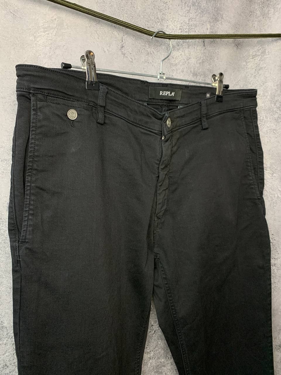 Designer REPLAY MB9722 Jeans Pants Denim Straight Fit Black Size US 36 / EU 52 - 4 Thumbnail