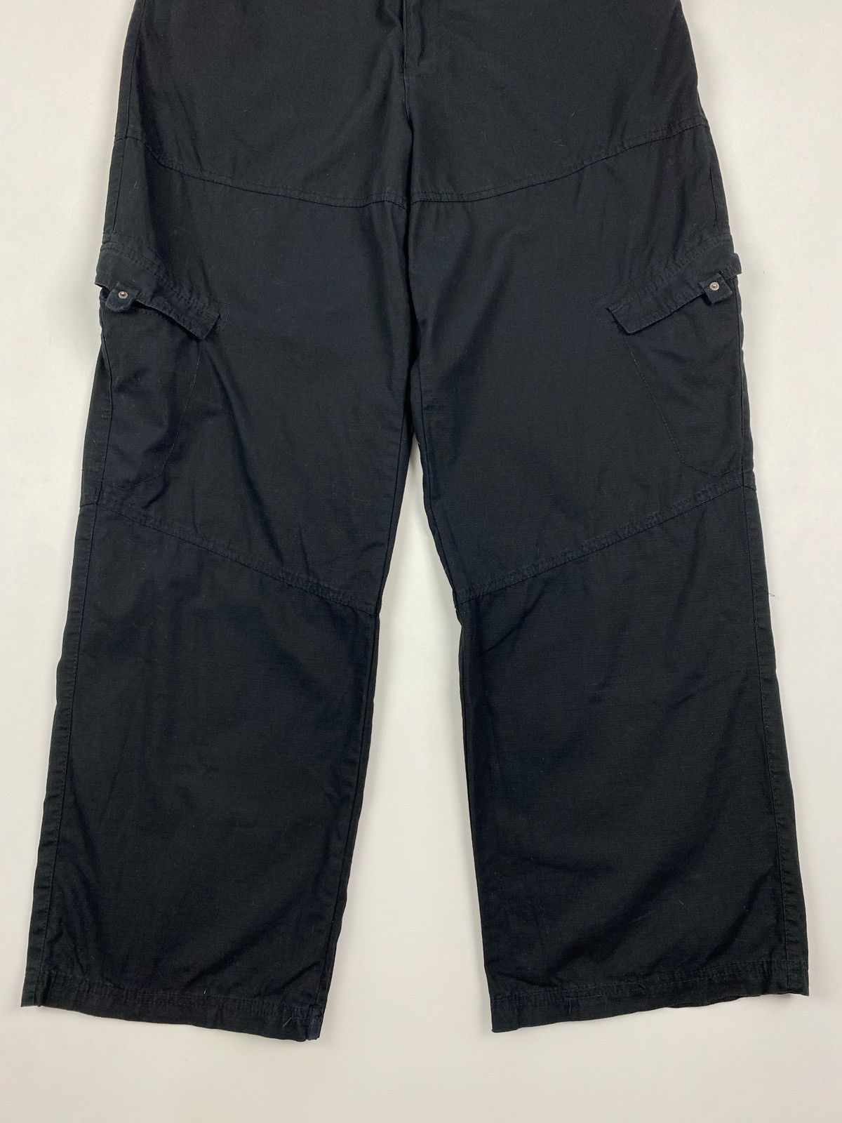Airwalk 2000’s Vintage Airwalk Black Ripstop Baggy Cargo Pants Size US 35 - 8 Thumbnail