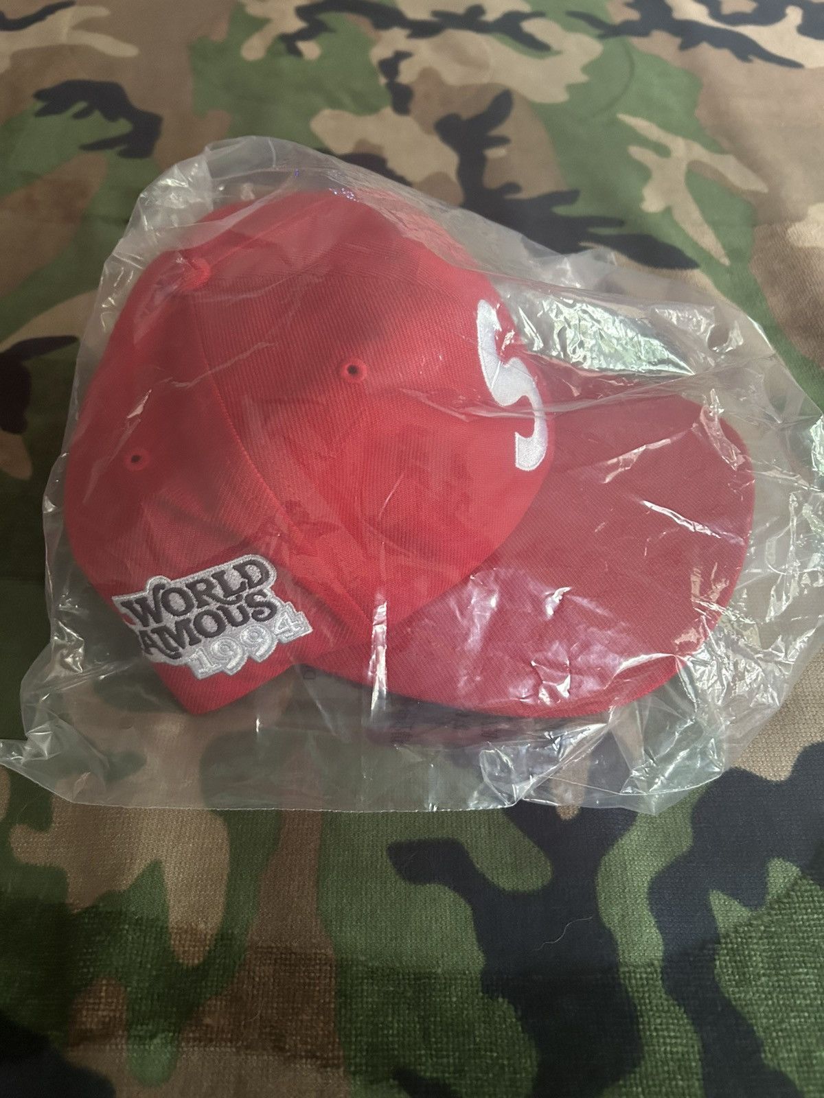 Supreme Supreme World Famous S Logo 6-Panel Red SS26 Size ONE SIZE - 6 Thumbnail