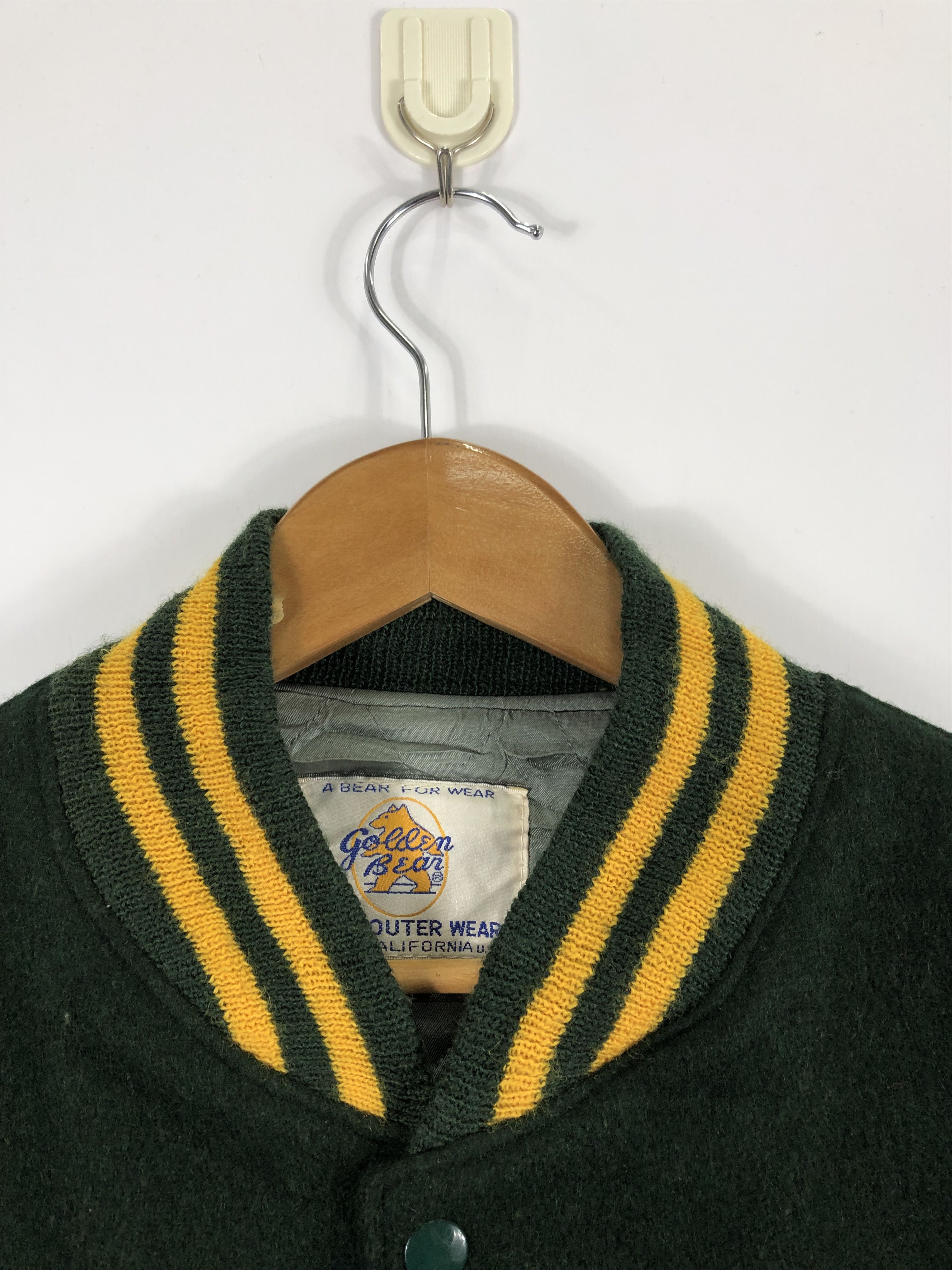 Golden Bear Vintage 80s Golden Bear Varsity Jacket Leather Sleeve V0243 Size US L / EU 52-54 / 3 - 8 Thumbnail