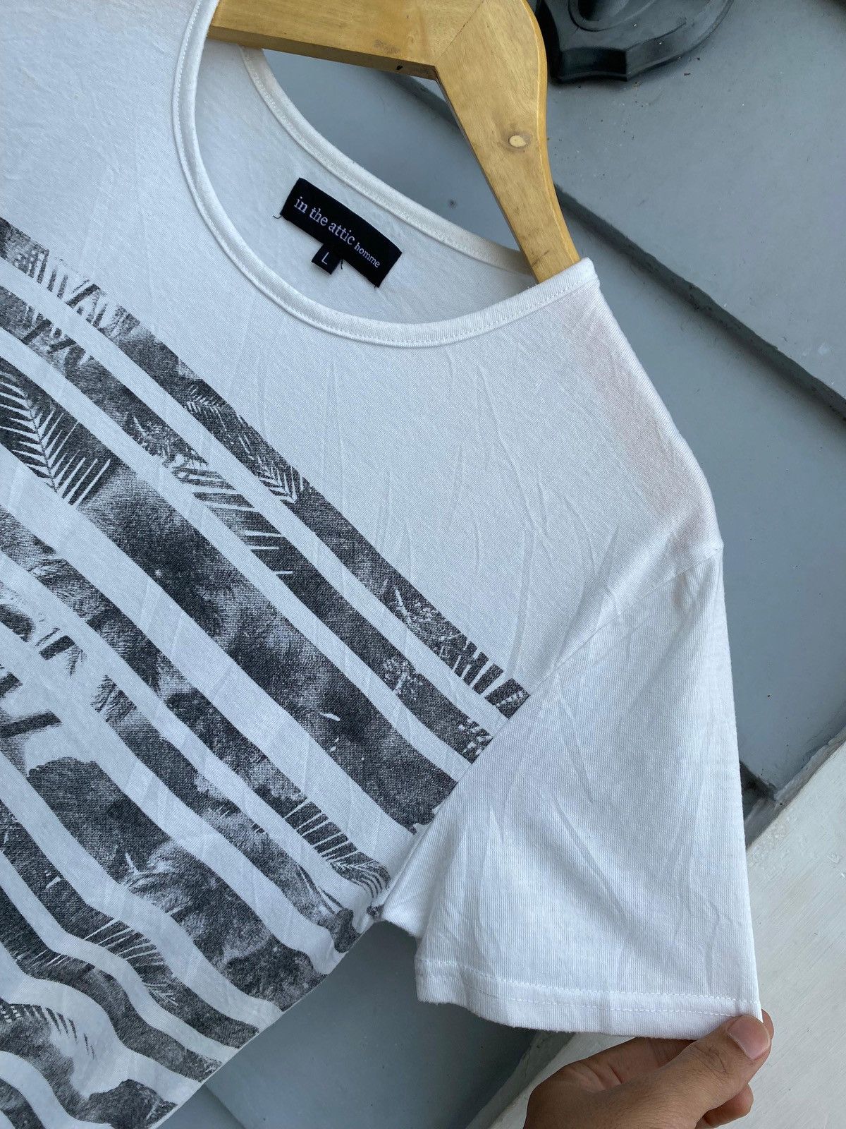 In The Attic In The Attic Homme Graphic Palm Striped Tee Japan Streetwear Size US L / EU 52-54 / 3 - 4 Thumbnail