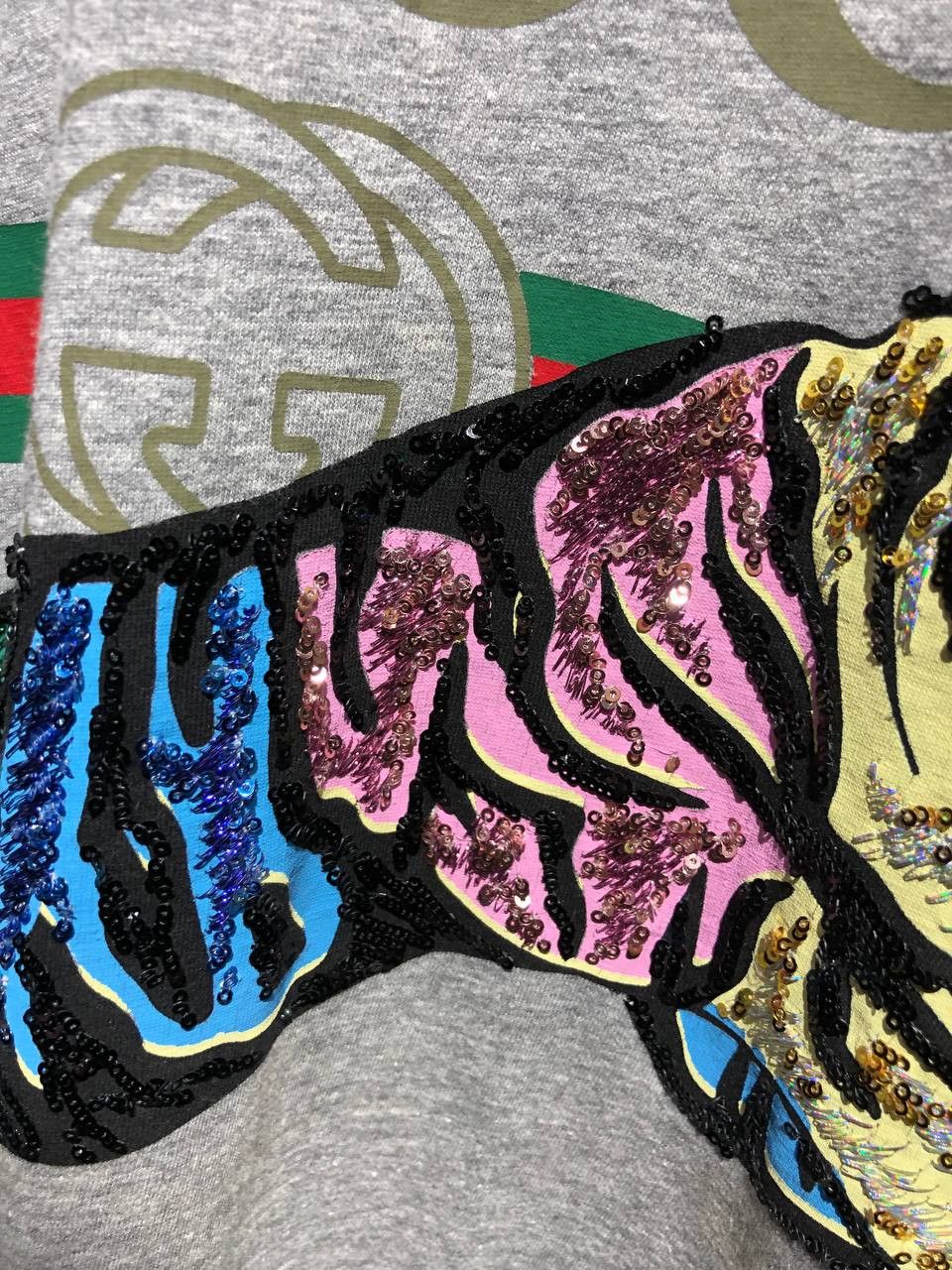 Gucci Gucci Logo sequin tiger tee Size US L / EU 52-54 / 3 - 5 Thumbnail