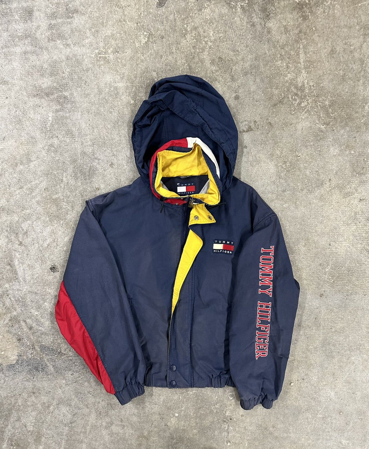 Tommy Hilfiger Vintage 90s Tommy Hilfiger Sleeve Spell Out Jacket USA Size US M / EU 48-50 / 2 - 1 Thumbnail