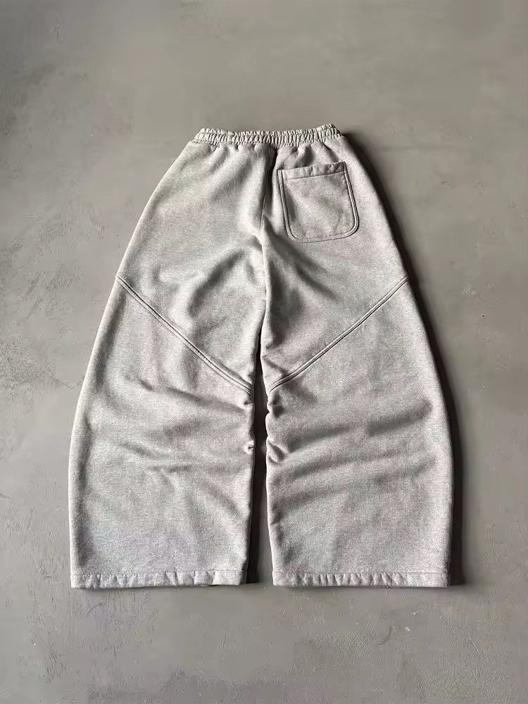 Japanese Brand × Other Embroidered Wideleg Sweatpants Size US 34 / EU 50 - 2 Thumbnail