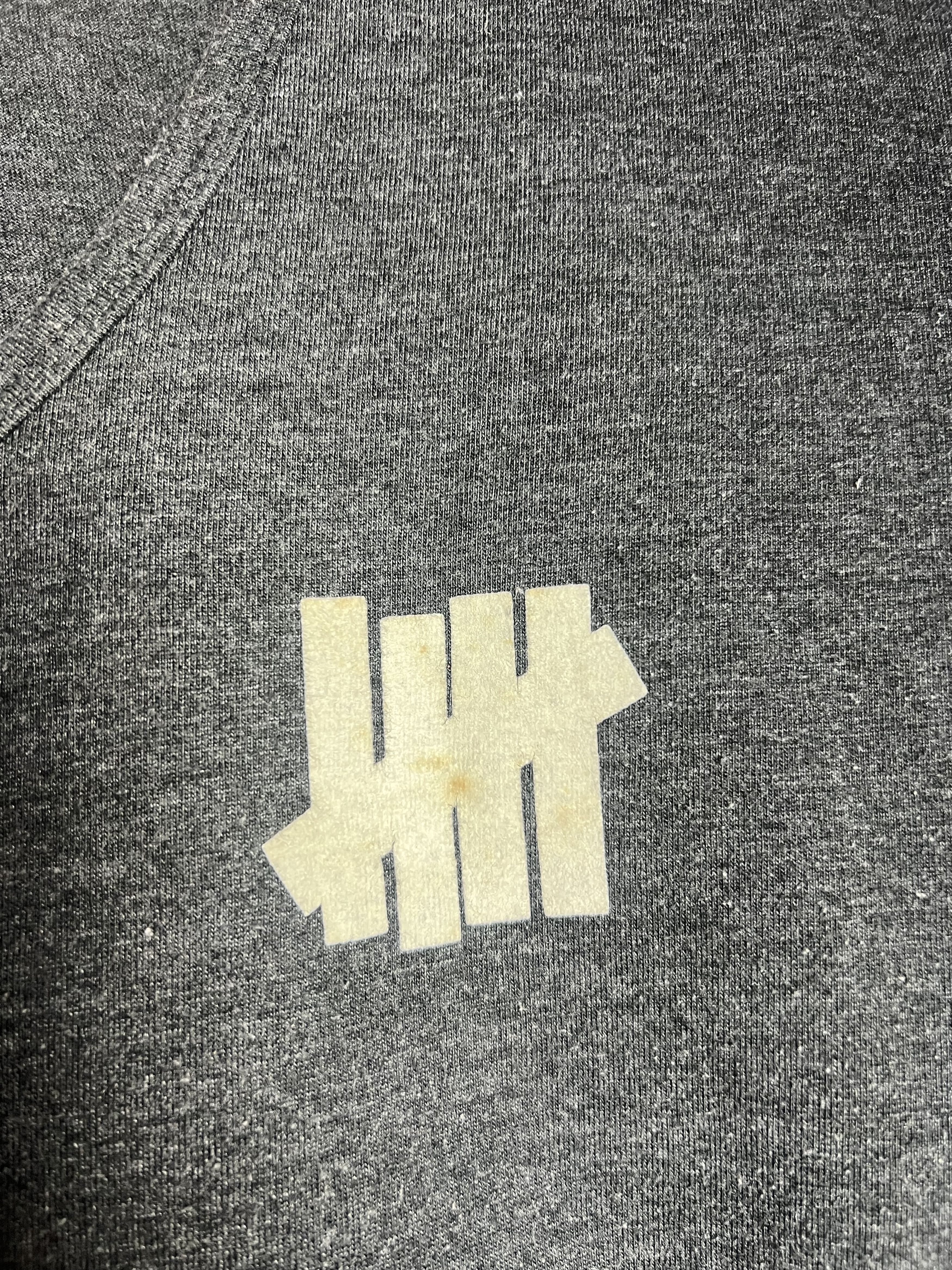 Undefeated Undefeated V Neck T Shirt Size US S / EU 44-46 / 1 - 5 Thumbnail
