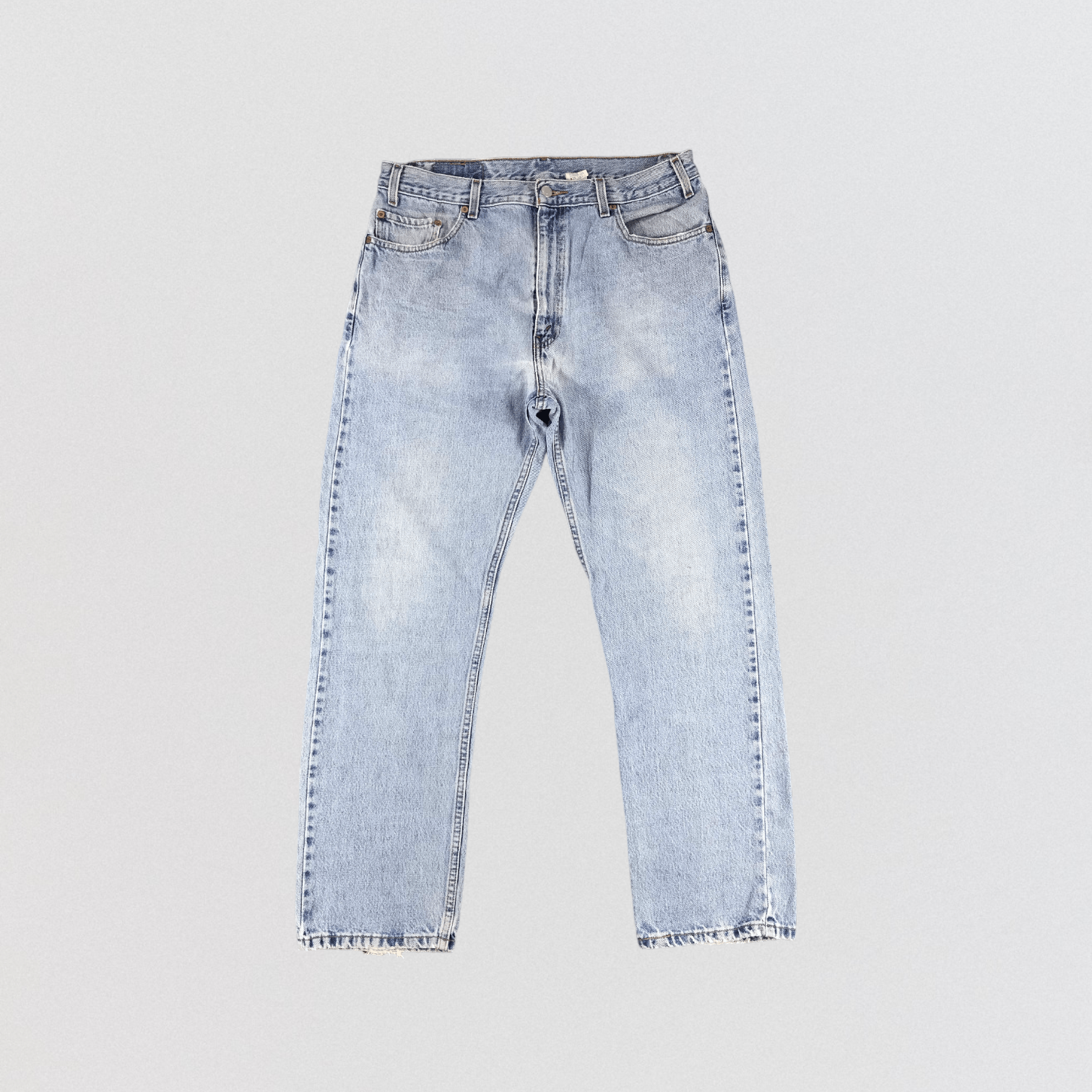 image of 90's Light Wash Levis 505 Jeans-Jm810 in Blue, Men's (Size 35)