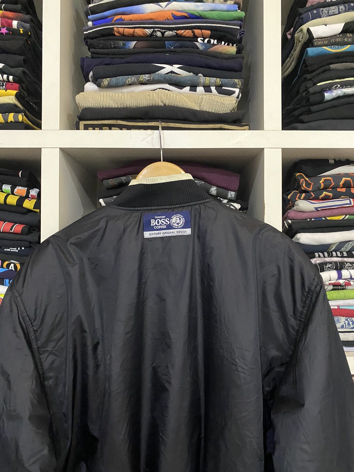 Japanese Brand Vintage Suntory Coffee Boss Black Gold Jacket Size US XL / EU 56 / 4 - 18 Thumbnail