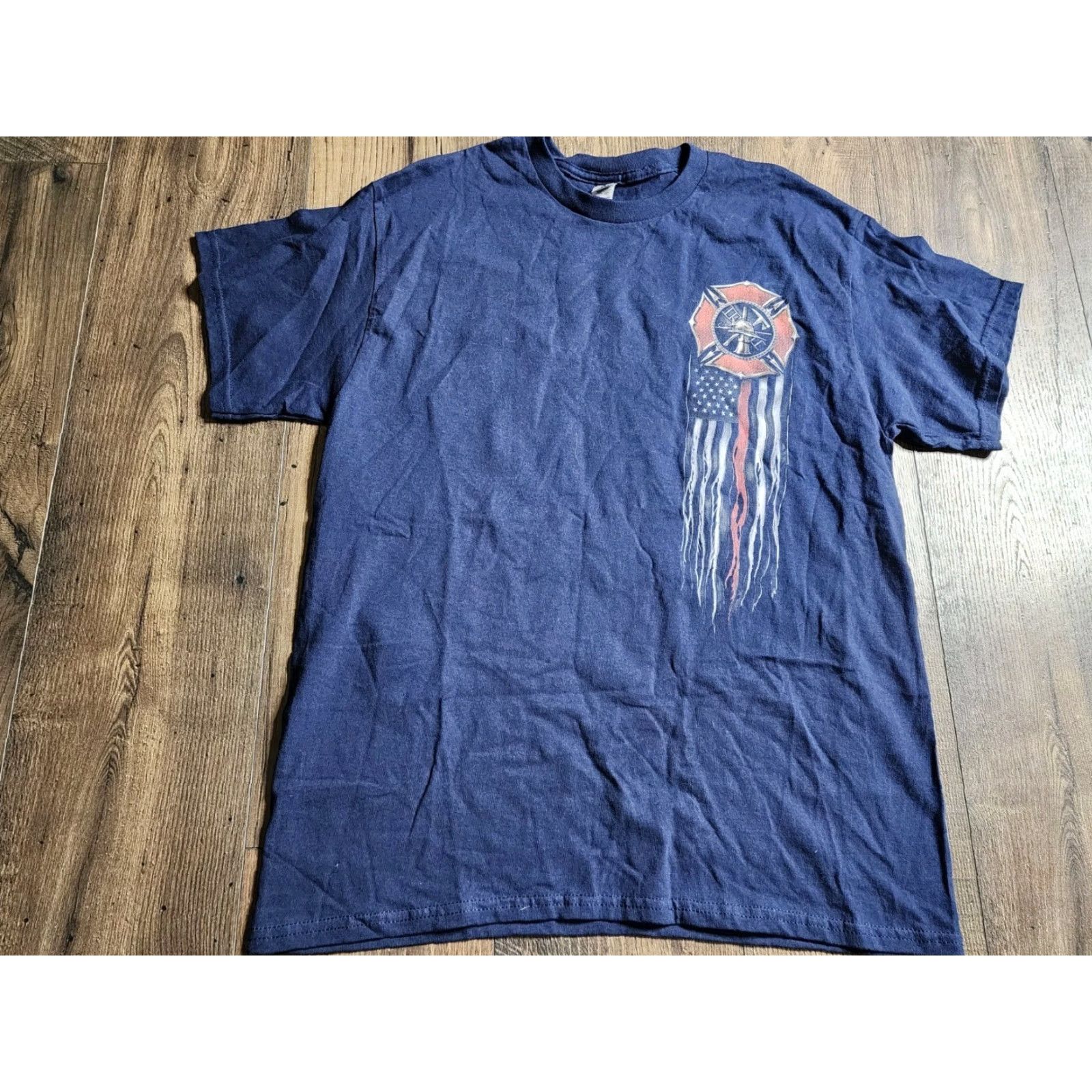 Gildan Mens L Firefighter T Shirt Double Sided American Eagle Flag Size US L / EU 52-54 / 3 - 4 Thumbnail