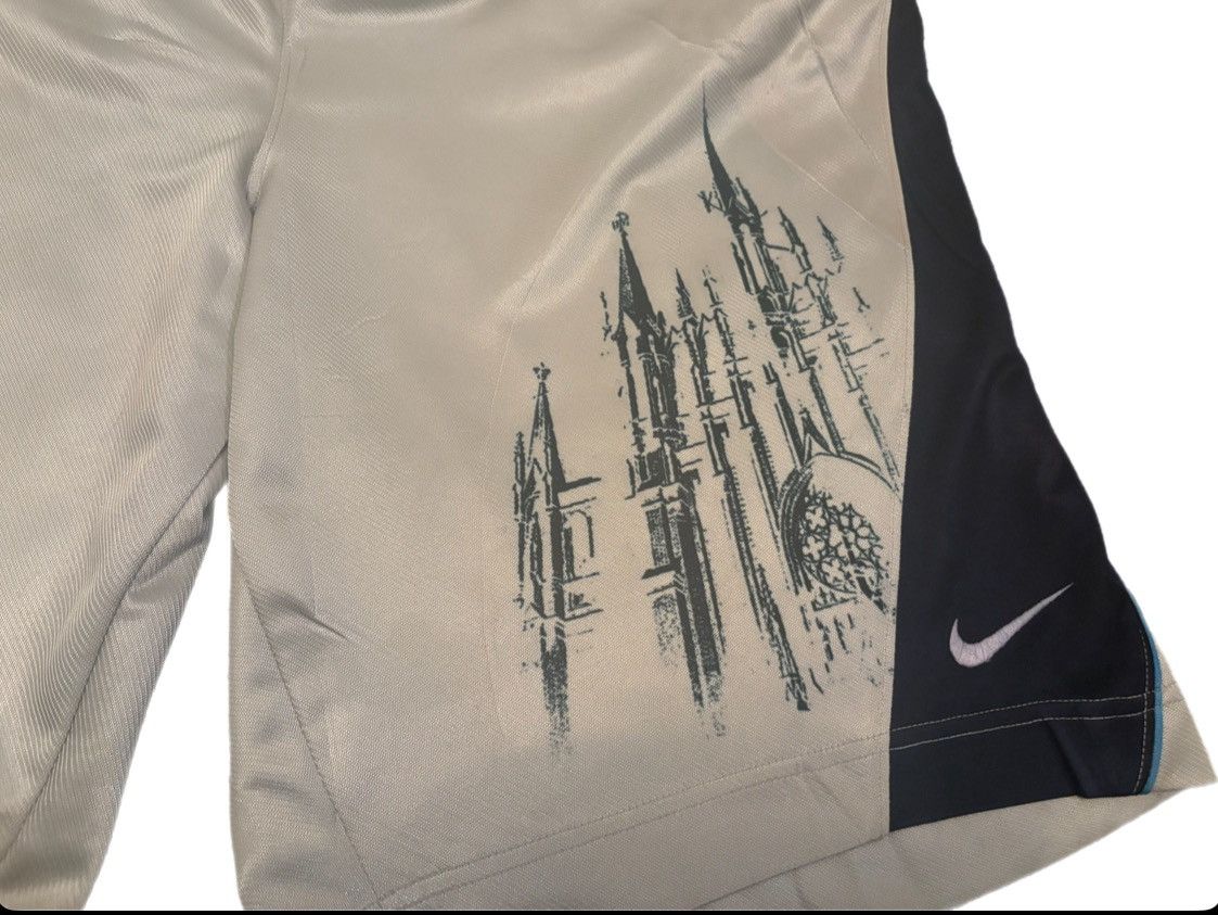 Nike Cathedral Nike Shorts Size US 32 / EU 48 - 2 Thumbnail