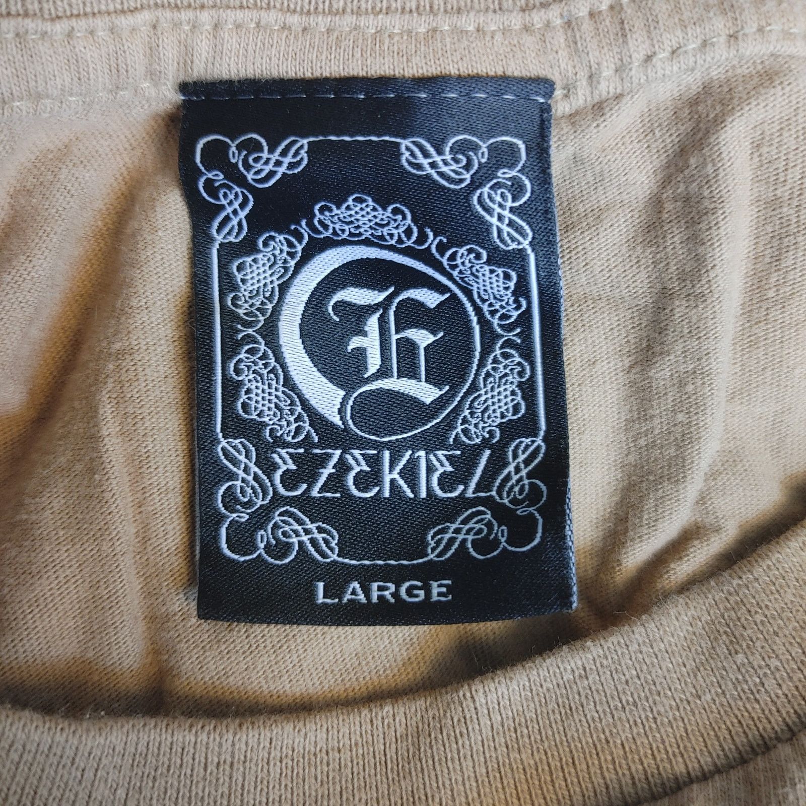 Ezekiel Vintage Y2K Ezekiel Men's LG Star/Eagle Logo Graphic Tee Size US L / EU 52-54 / 3 - 3 Thumbnail