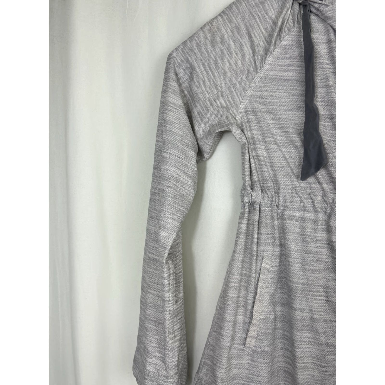 Lululemon Lululemon Womens Jacket Vitality Adirondack Zip Cinched Gray 4 Long Denim Polyester Shirt? Size S / US 4 / IT 40 - 2 Thumbnail