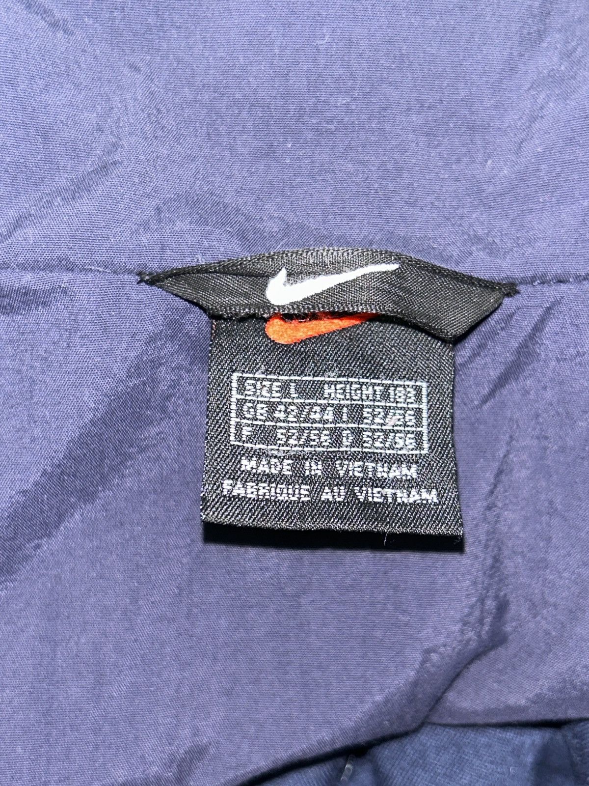 Nike 90s Vintage Nike Lightweight Jacket In Blue Red Swoosh Size US L / EU 52-54 / 3 - 7 Thumbnail