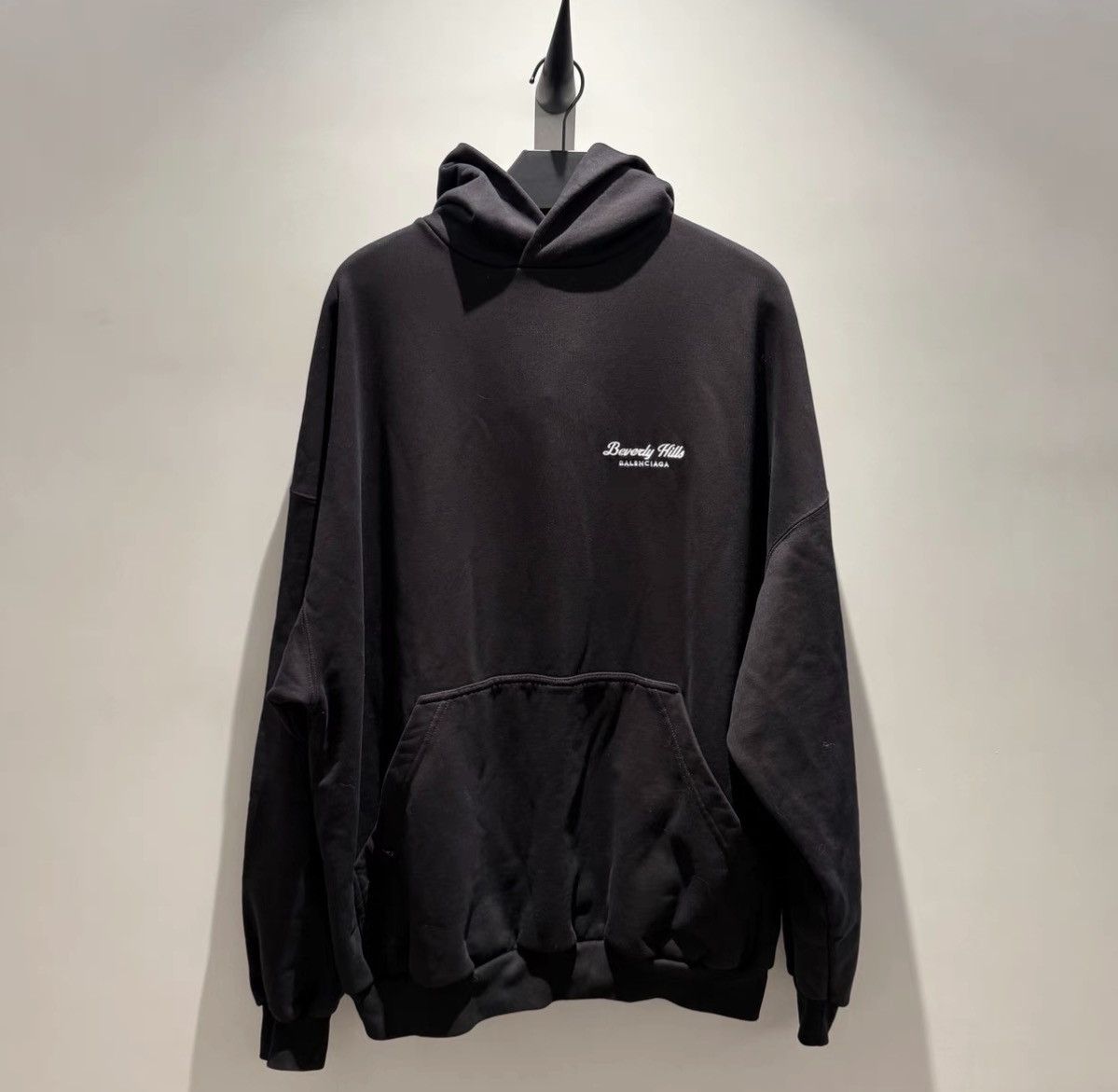 Balenciaga BALENCIAGA Embroidered Logo Hoodie / Long Sleeve Size US S / EU 44-46 / 1 - 1 Thumbnail