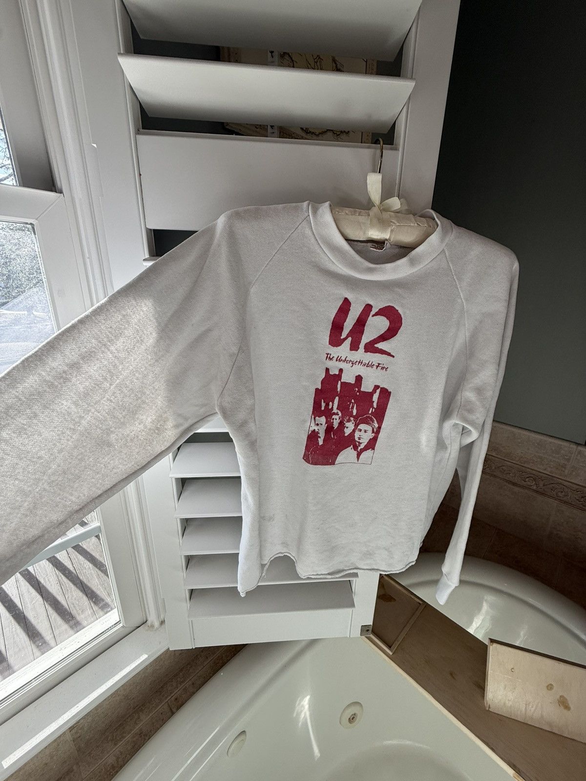 Other U2 Vintage 1984 “The Unforgettable Fire” Tour Crewneck Size S / US 4 / IT 40 - 4 Thumbnail