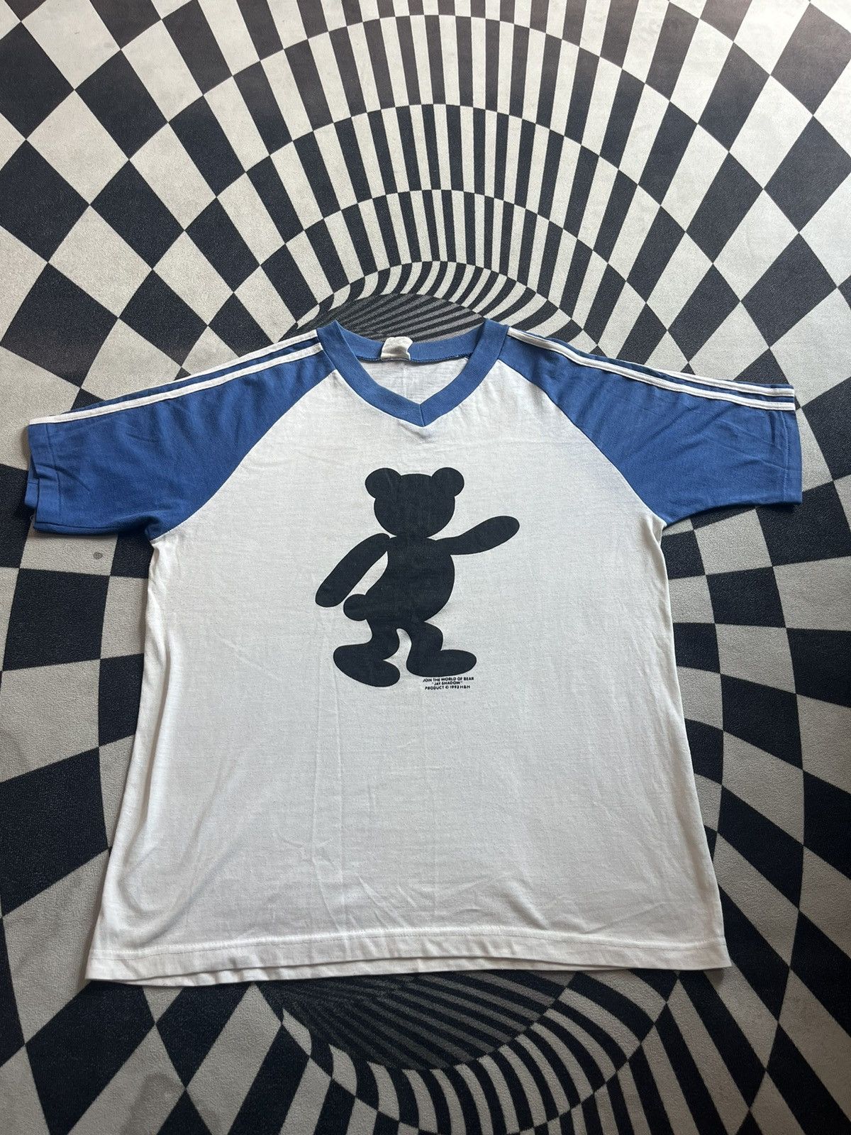 Arts & Science Vtg JOIN THE WORLD OF BEAR “ JAY SHADOW “ 1993’s V-neck Size US XL / EU 56 / 4 - 4 Thumbnail
