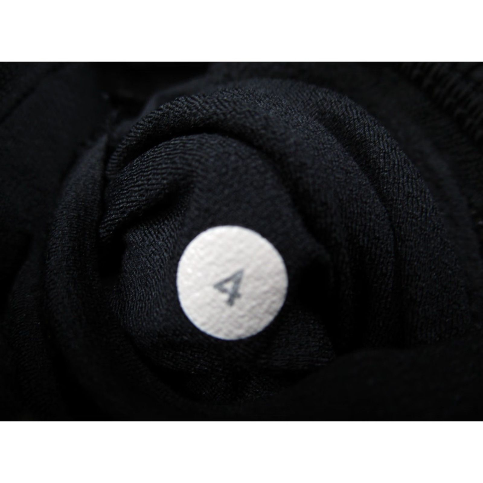 Lululemon Lululemon Jacket Women 4 Black Full Zip Hooded Thumbholes Fleecy Keen Zipped Pockets Size S / US 4 / IT 40 - 3 Thumbnail