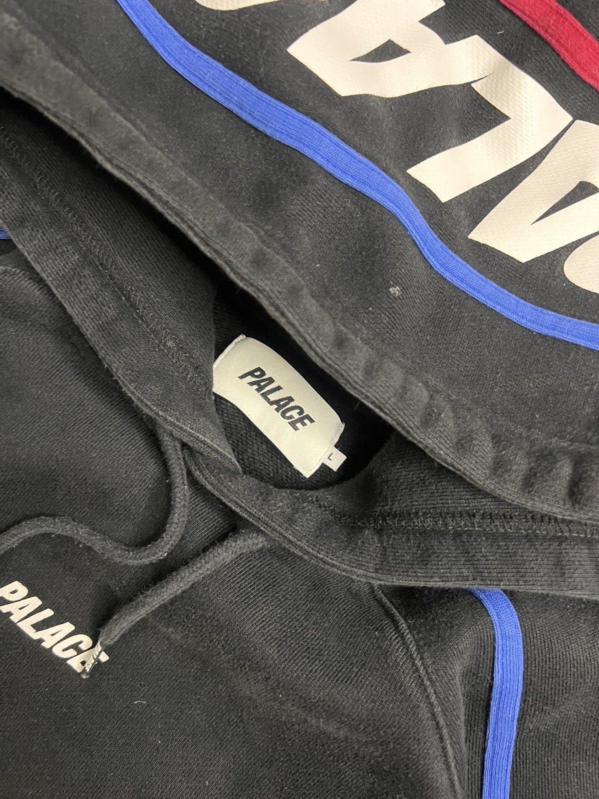 Palace Palace S-Line Hood Size US L / EU 52-54 / 3 - 5 Thumbnail