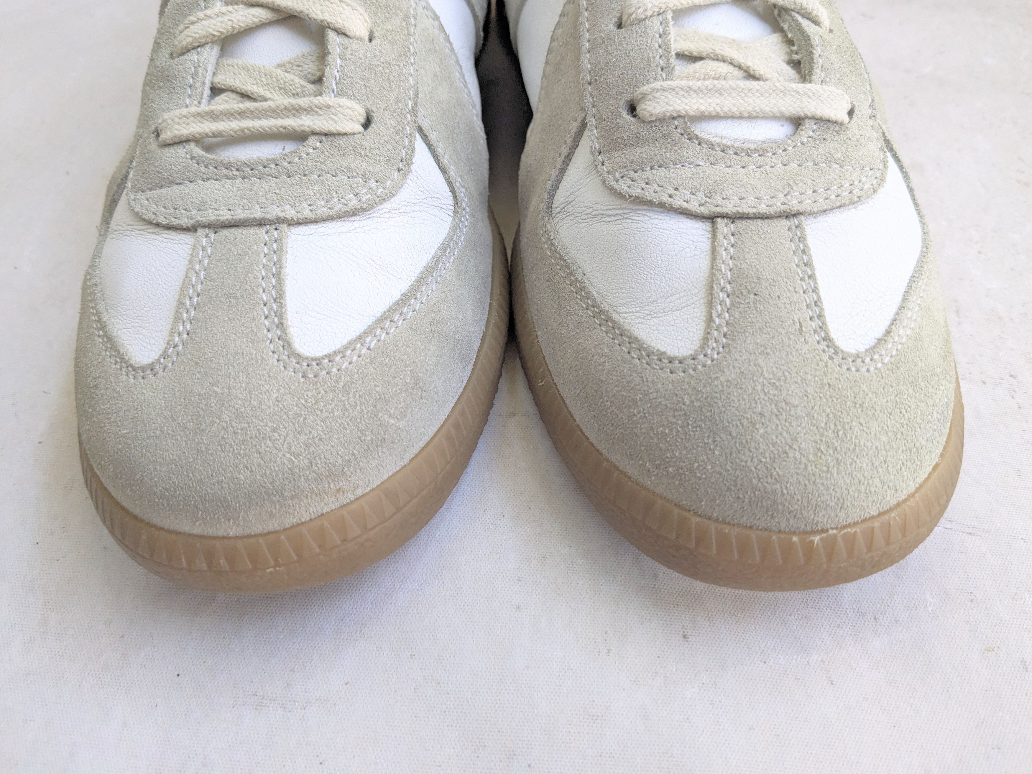 Maison Margiela Maison Margiela GAT Replica White Gray 8 41 Low Tops Size US 8 / EU 41 - 2 Thumbnail