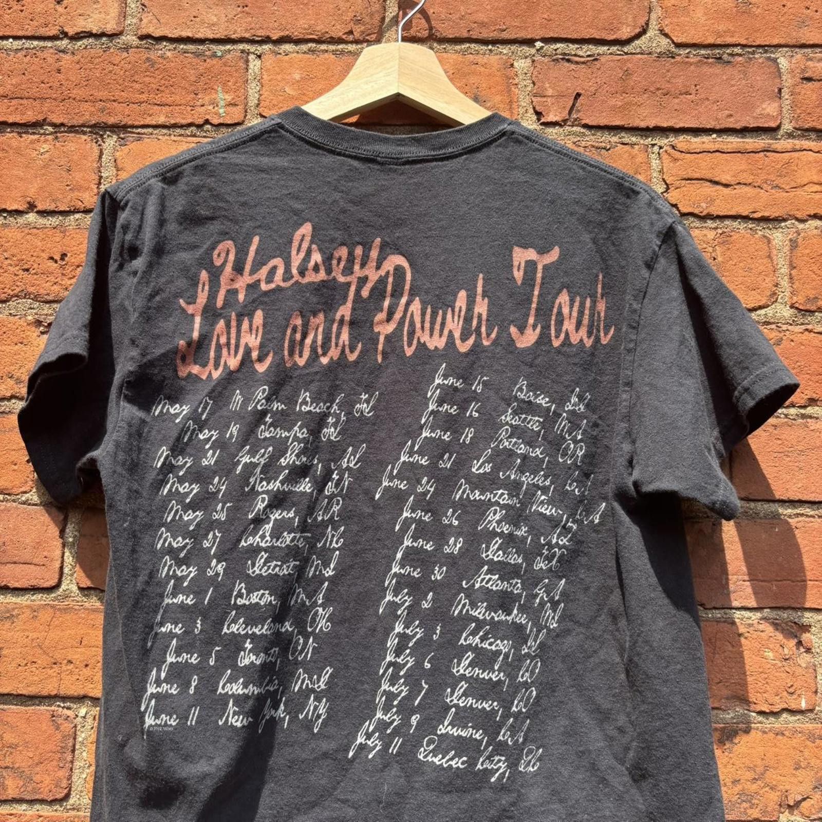 Other Halsey love and power tour t shirt M Size US M / EU 48-50 / 2 - 5 Thumbnail