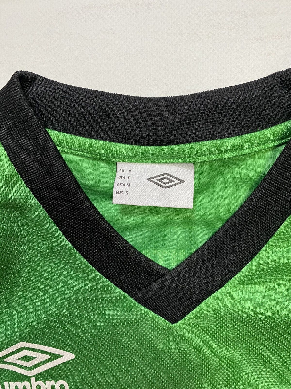 Umbro Umbro Tampereen Ilves 2000/01 home Match Worn #9 longlsleeve Size US S / EU 44-46 / 1 - 3 Thumbnail