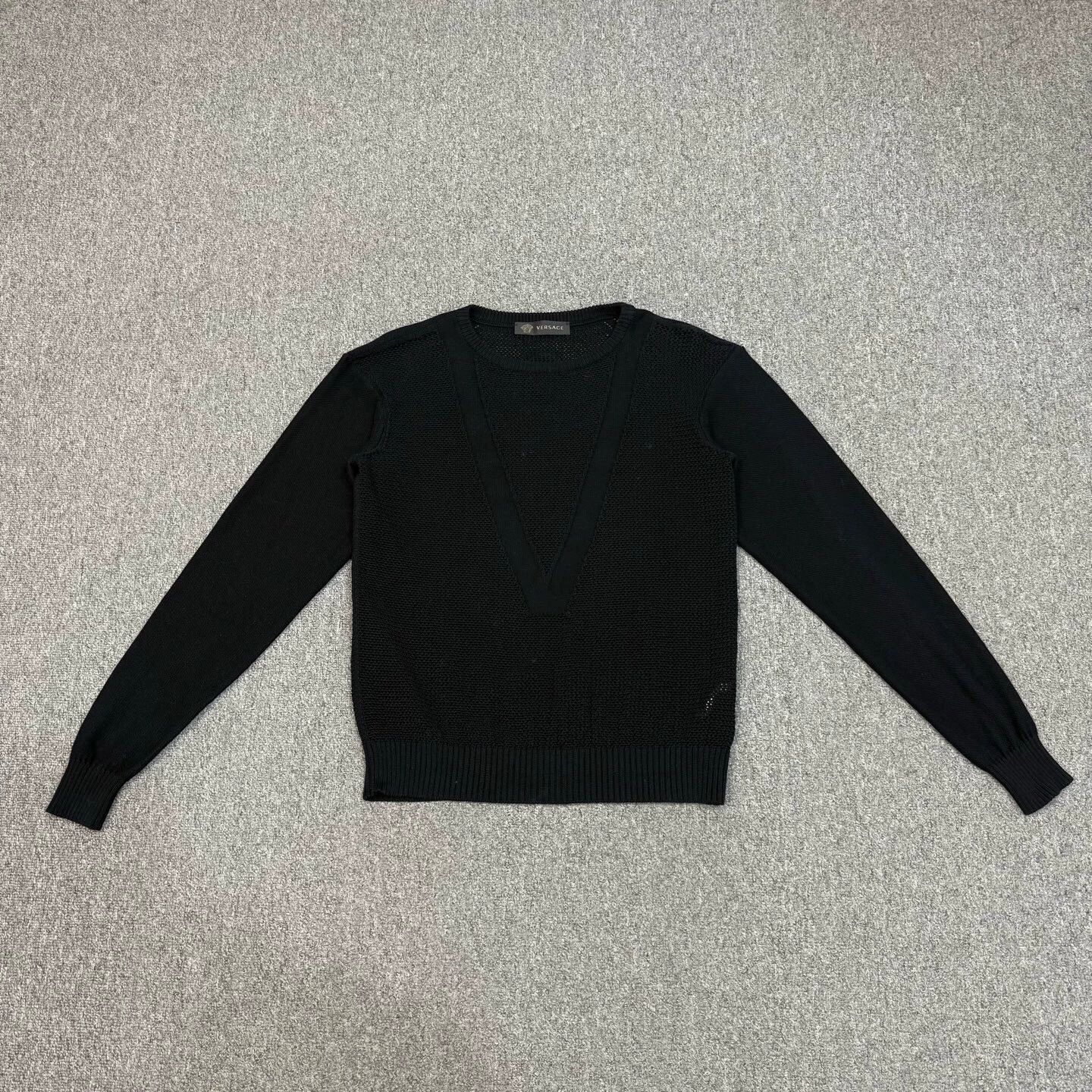 Versace Versace Black V Logo Hoodie 48 95 New Size US M / EU 48-50 / 2 - 1 Thumbnail