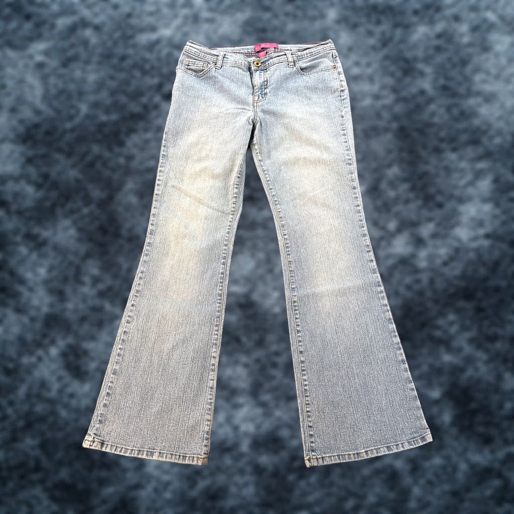 Vintage VINTAGE Glo Jeans Womens Bootcut Jeans 32 30 Low Rise Light Wash Embroidered Blue 80s 90s Womens Size 24" / US 00 / IT 34 - 1 Thumbnail