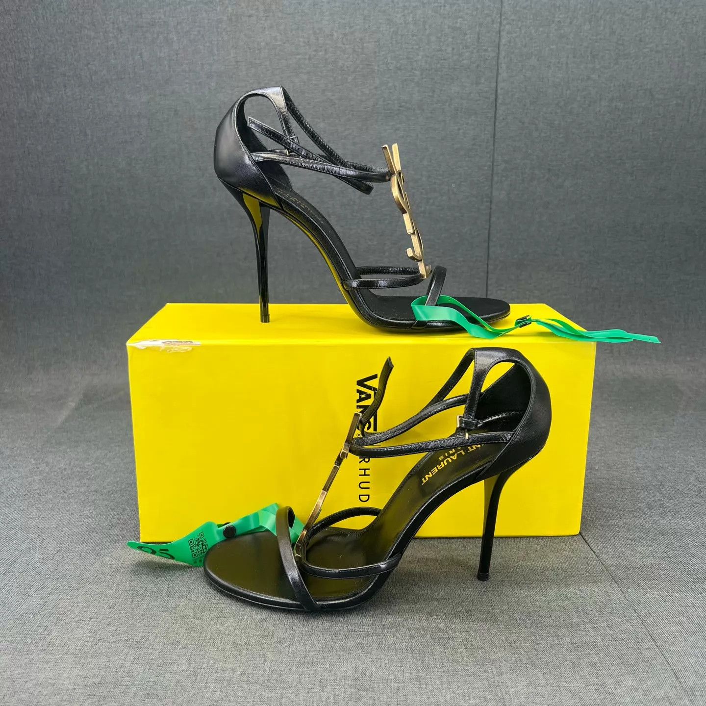 Yves Saint Laurent YSL Patent Leather High Heel Sandal Black Gold 39 Size US 8.5 / IT 38.5 - 2 Thumbnail