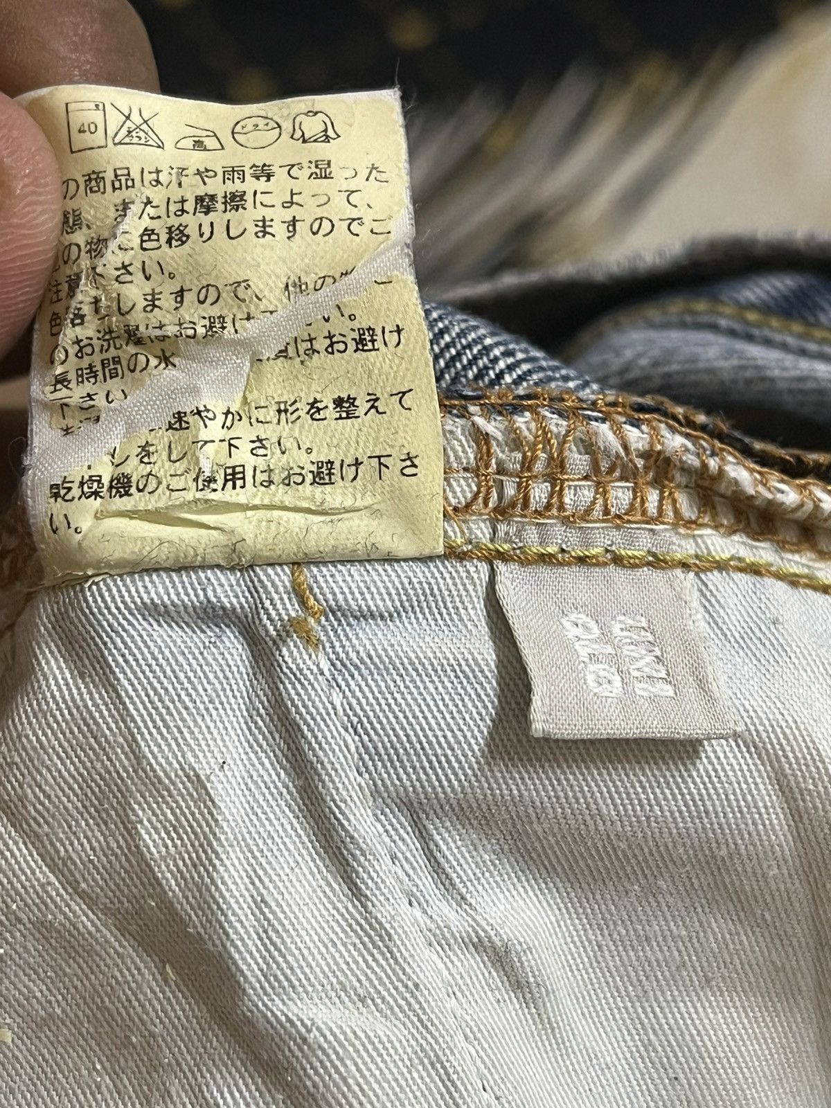 Uniqlo Vintage Uniqlo S-002 Faded Distressed Denim Size US 33 - 9 Thumbnail