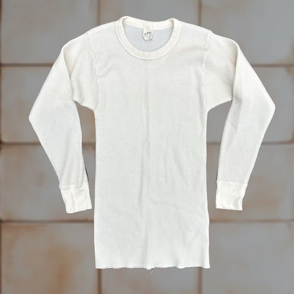 Vintage VINTAGE Handtex Thermal Shirt 50/50 Large 80s USA Mens Long Sleeve Crew Neck White 1980s 50/50 Blend 29" Length size L Size US L / EU 52-54 / 3 - 1 Thumbnail