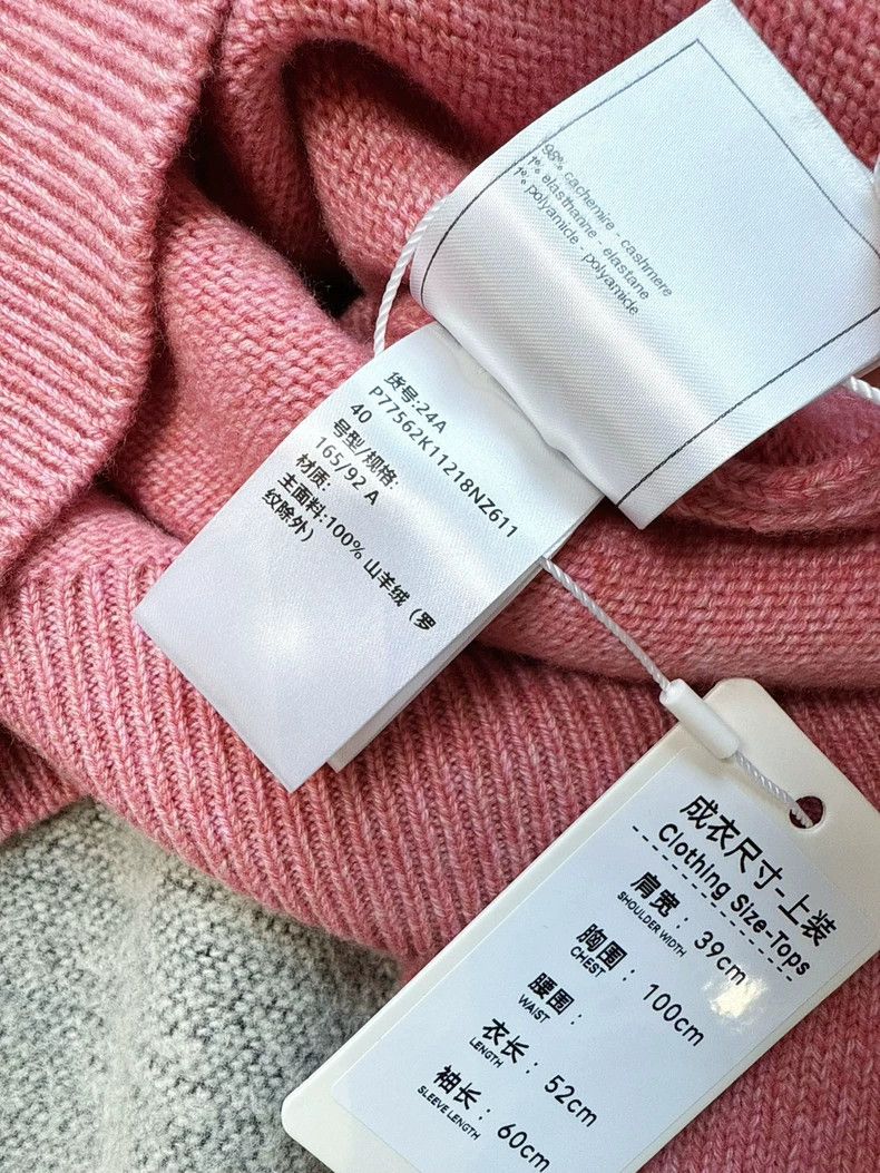Chanel Chanel 24A pink guitar badge round-neck knitted sweater Size S / US 4 / IT 40 - 7 Thumbnail