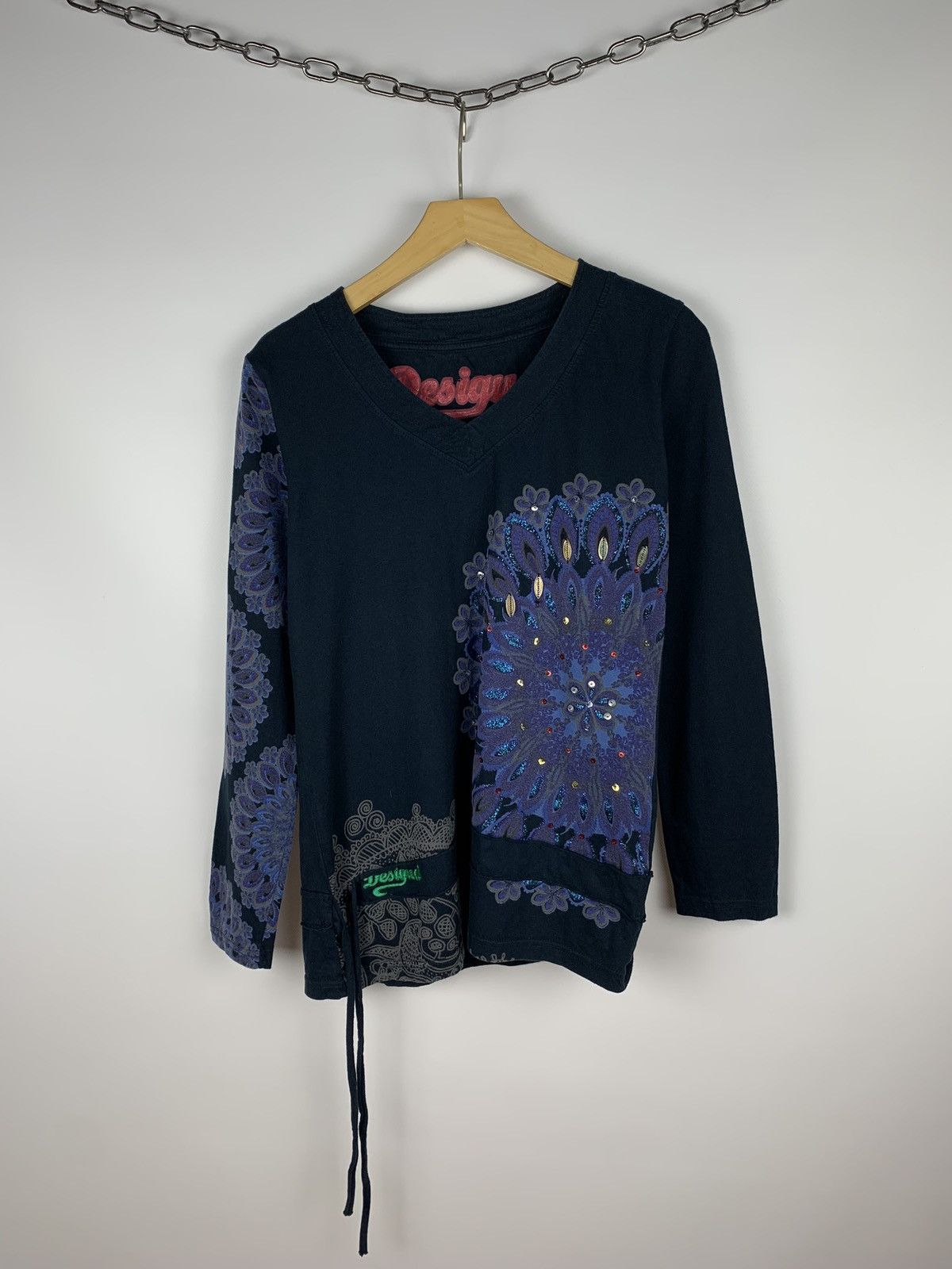 Desigual Vintage Y2K Desigual Avant Garde Long Sleeve Tee Rhinestone Size L / US 10 / IT 46 - 1 Thumbnail