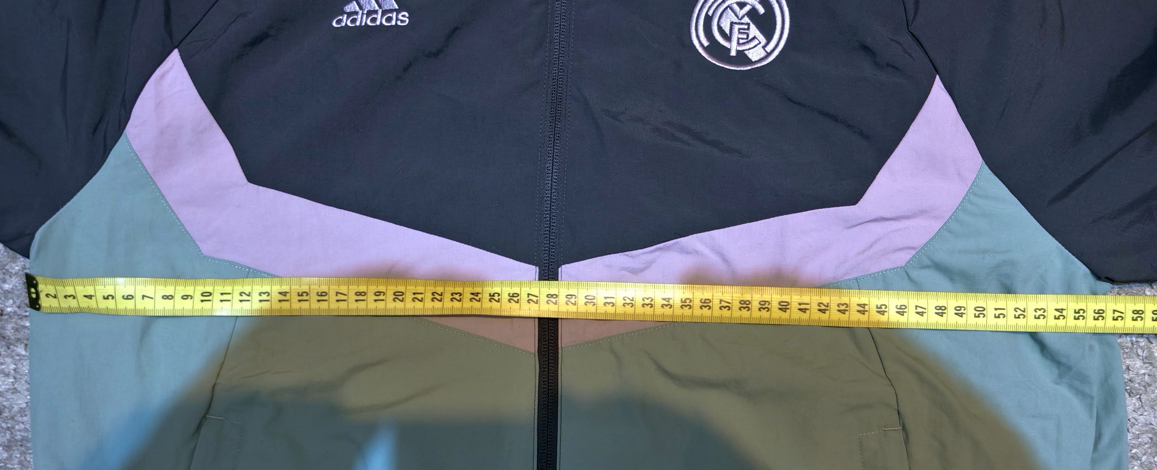 Adidas Real Madrid Adidas IT3773 football jacket Size US M / EU 48-50 / 2 - 2 Thumbnail