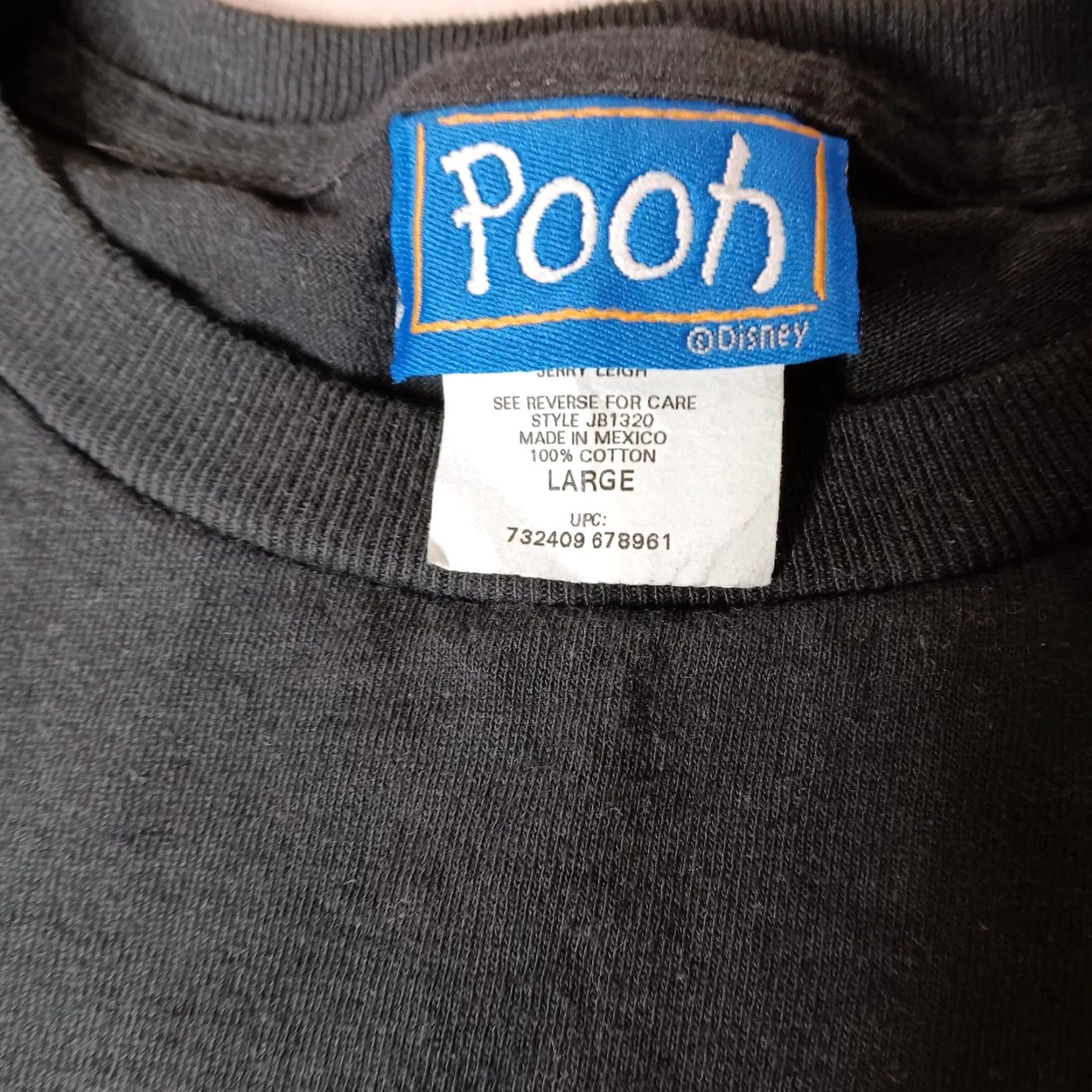 Disney VINTAGE Pooh T-Shirt Large Black Cotton Winnie The Pooh Flowers Butterfly Womens Size L / US 10 / IT 46 - 7 Thumbnail