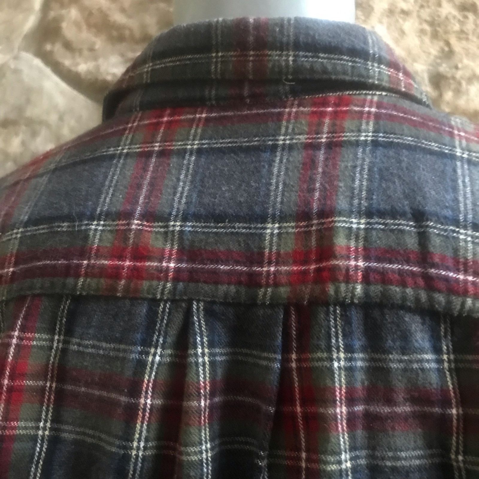L.L. Bean L.L. Bean Flannel Plaid Gray Red Button Down Size L Tall Size US L / EU 52-54 / 3 - 4 Thumbnail