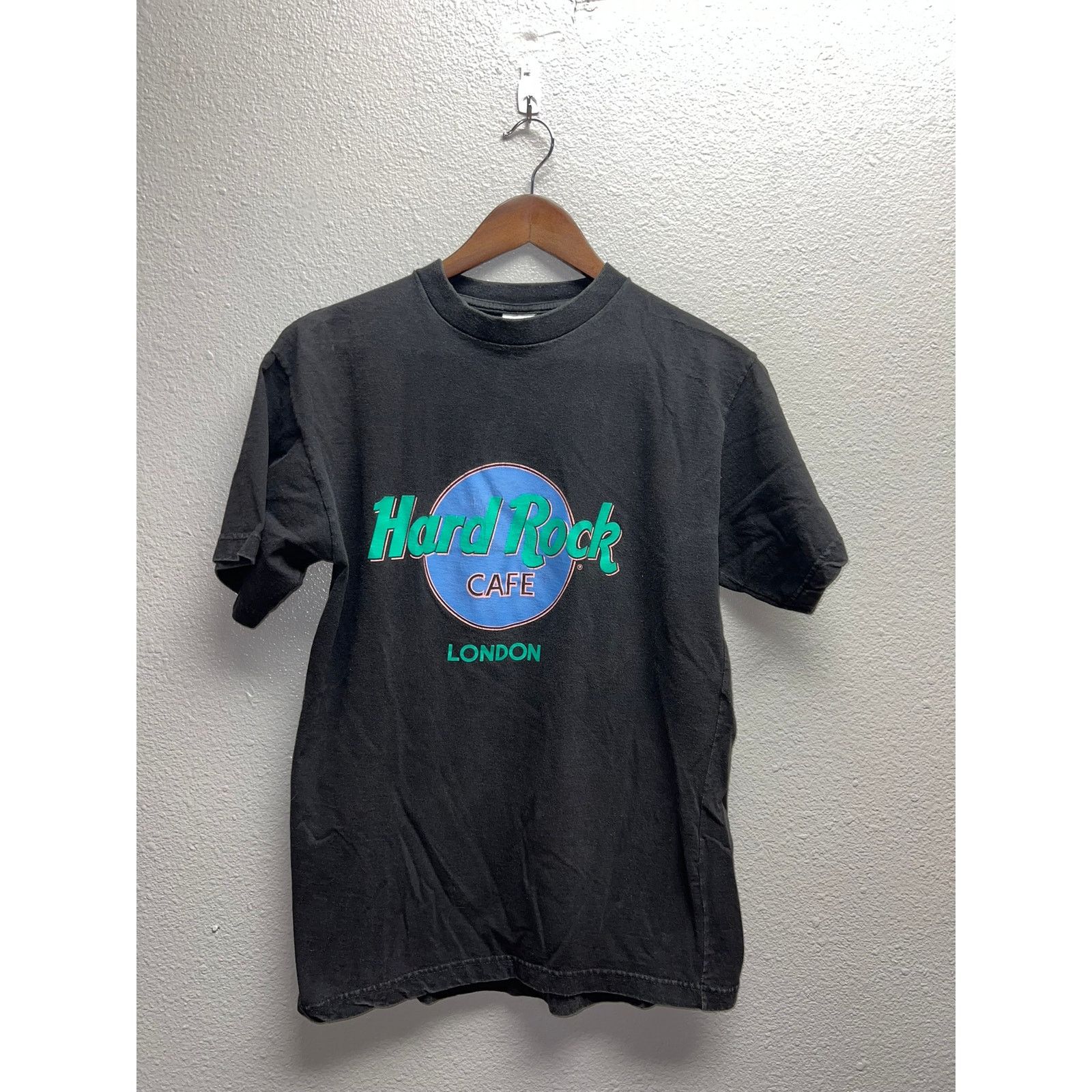 Hard Rock Cafe Vintage Hard Rock Cafe London England Graphic Black M Shirt Size US M / EU 48-50 / 2 - 1 Thumbnail