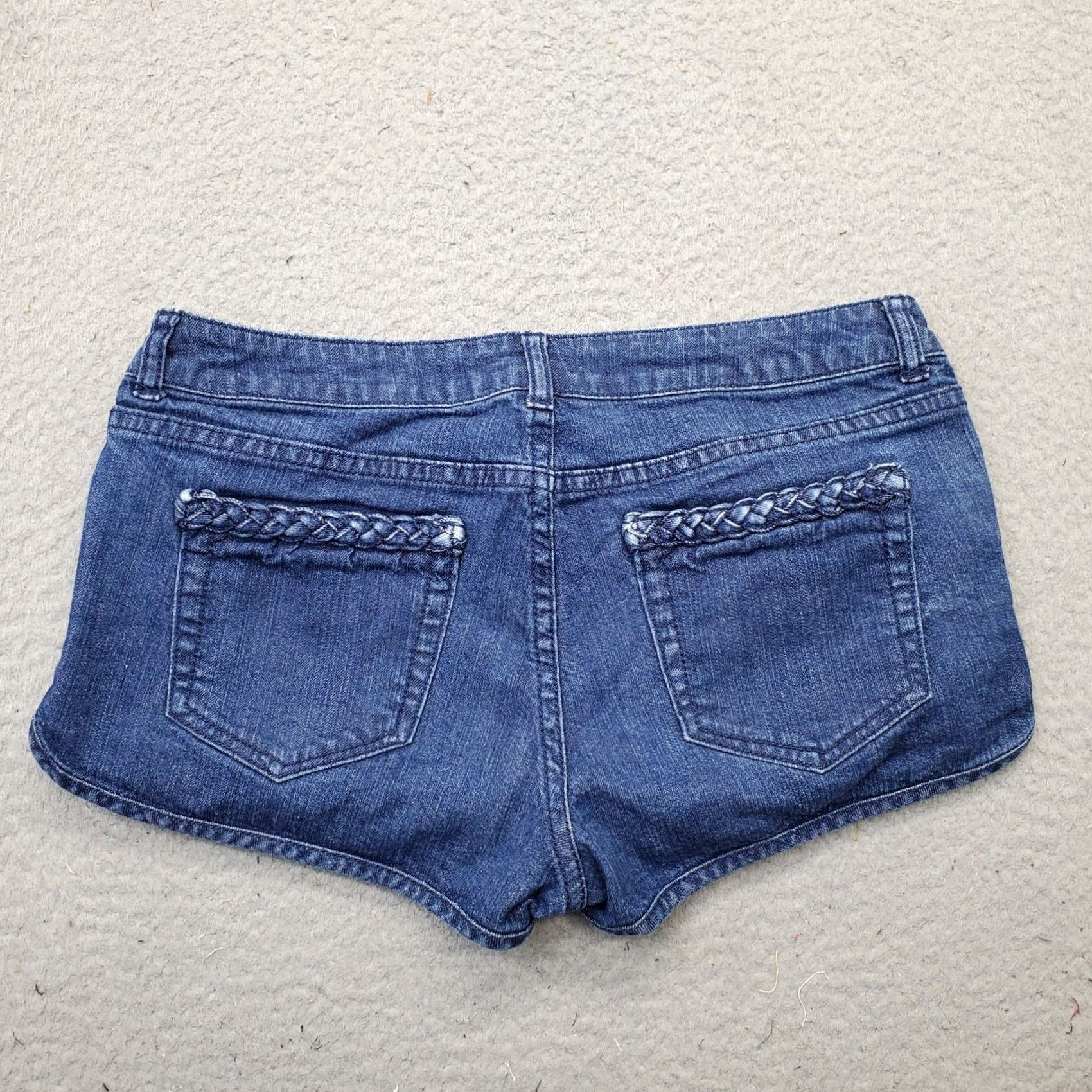 Vintage XXI Womens Denim Shorts 28 Blue Flat Front Medium Wash Braided Detail Vintage No Size 28" / US 6 / IT 42 - 2 Thumbnail