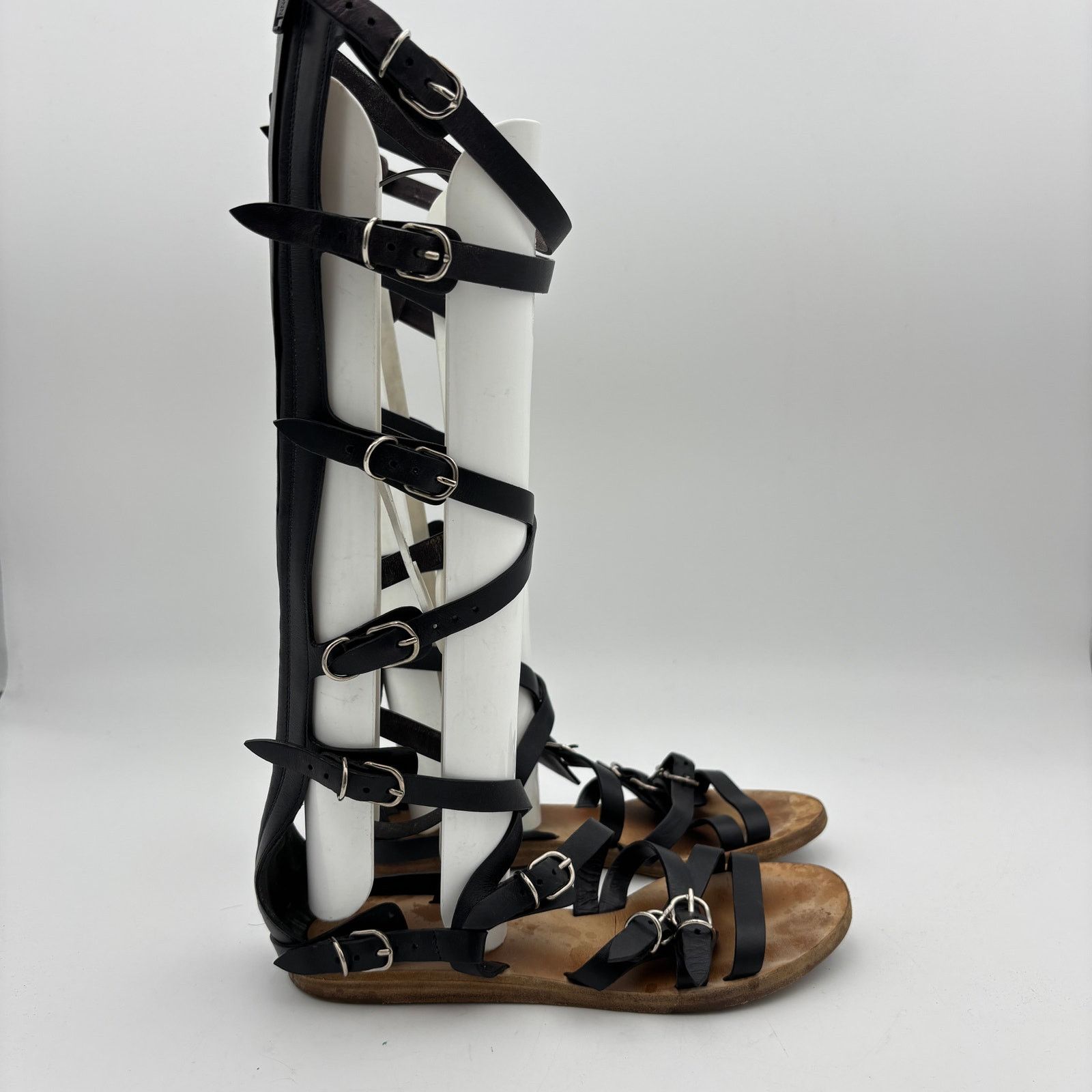 Balenciaga Balenciaga Black Leather Gladiator Papier Sandals Women's 36 Size US 6 / IT 36 - 3 Thumbnail