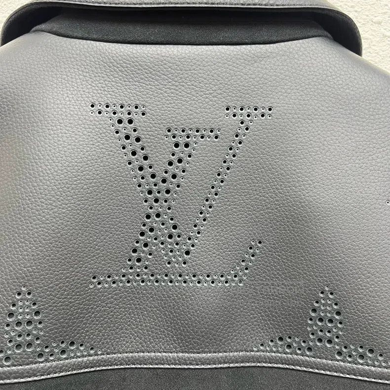Louis Vuitton Louis Vuitton 25 New Capsule Series Cutout LOGO Patchwork Size US M / EU 48-50 / 2 - 3 Thumbnail