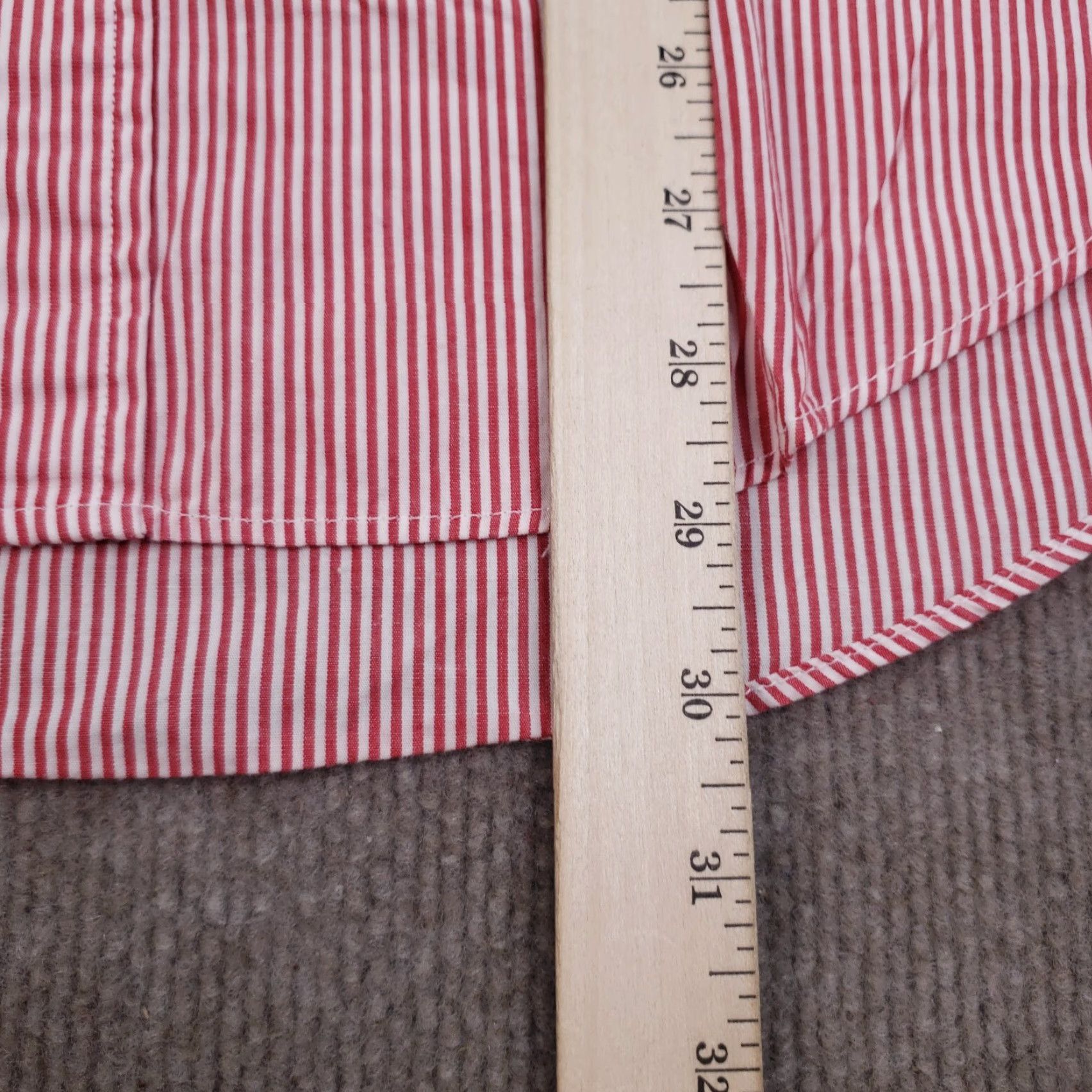 Tommy Hilfiger Tommy Hilfiger Button Down Shirt Mens Medium Red White Striped Casual Size US M / EU 48-50 / 2 - 4 Thumbnail