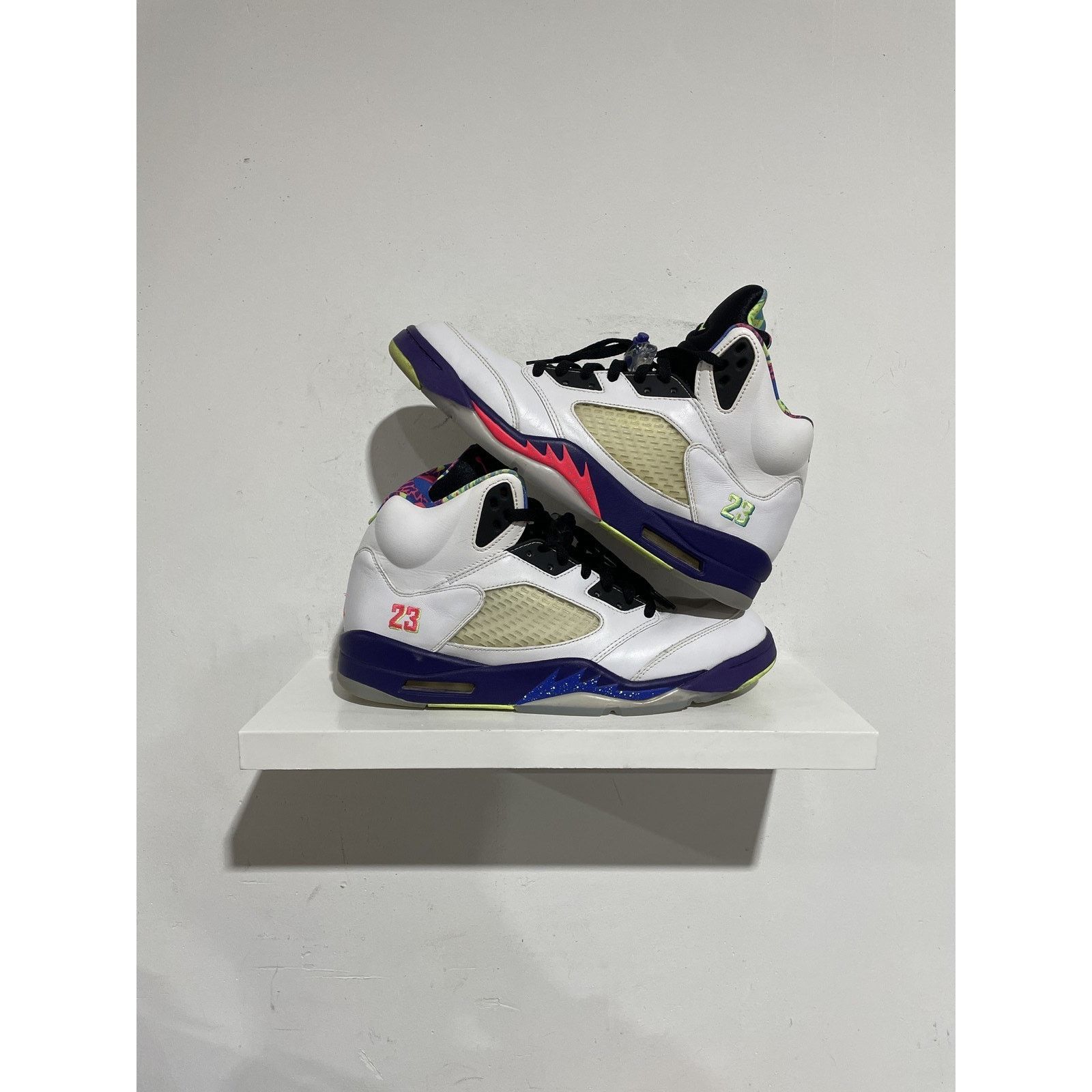 Nike NIKE JORDAN 5 ALTERNATE BEL AIR SIZE 12 PREOWNED Size US 12 / EU 45 - 1 Thumbnail