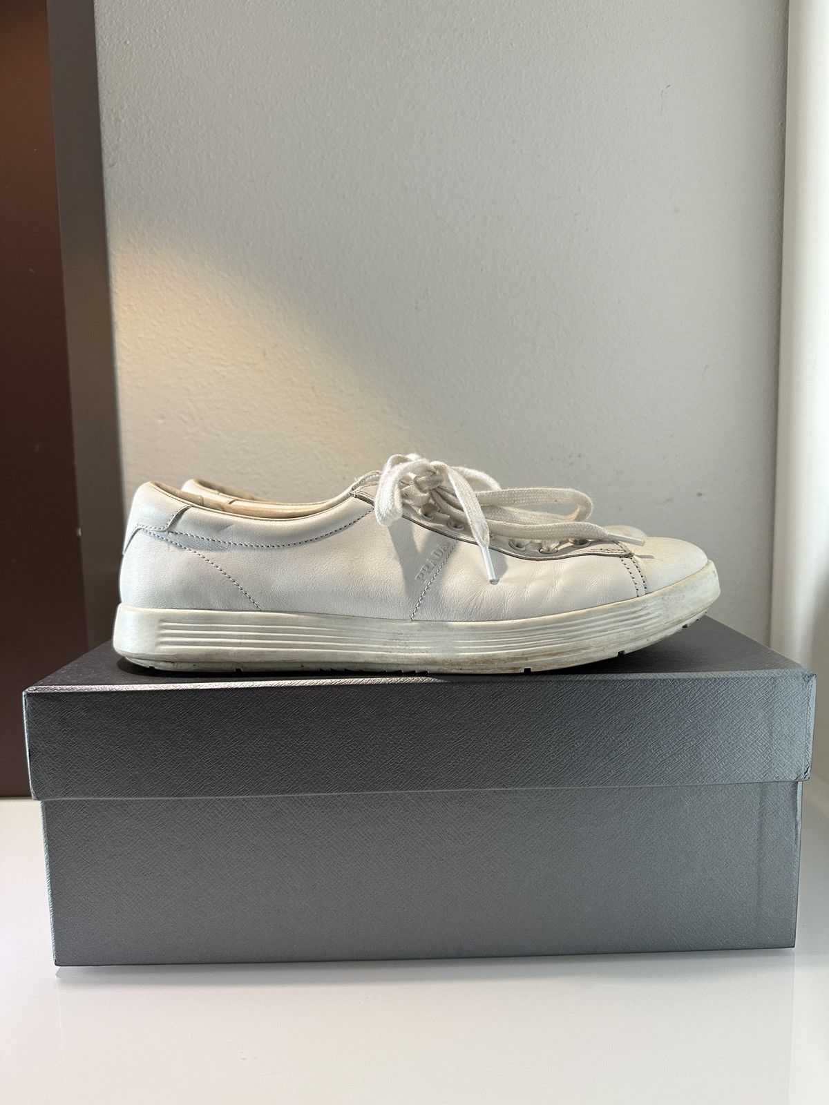 Prada Prada White Calf Leather Sneakers Size US 8 / EU 41 - 2 Thumbnail