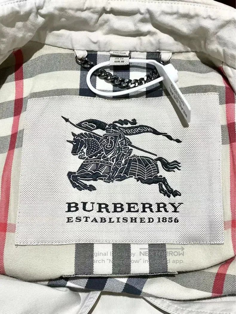 Burberry Burberry Collar Double. Size US S / EU 44-46 / 1 - 5 Thumbnail