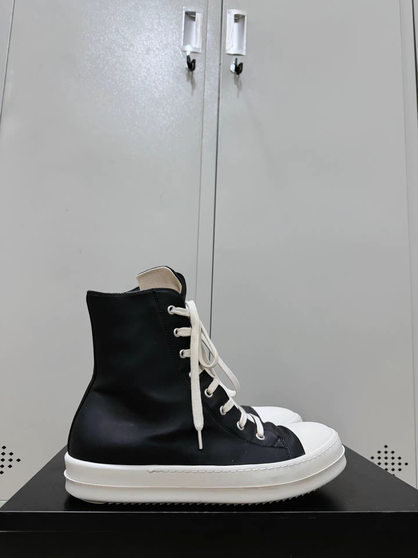 Rick Owens Drkshdw Rick Owens Drkshdw waxed canvas Converse high-top sneakers Size US 8 / EU 41 - 8 Thumbnail