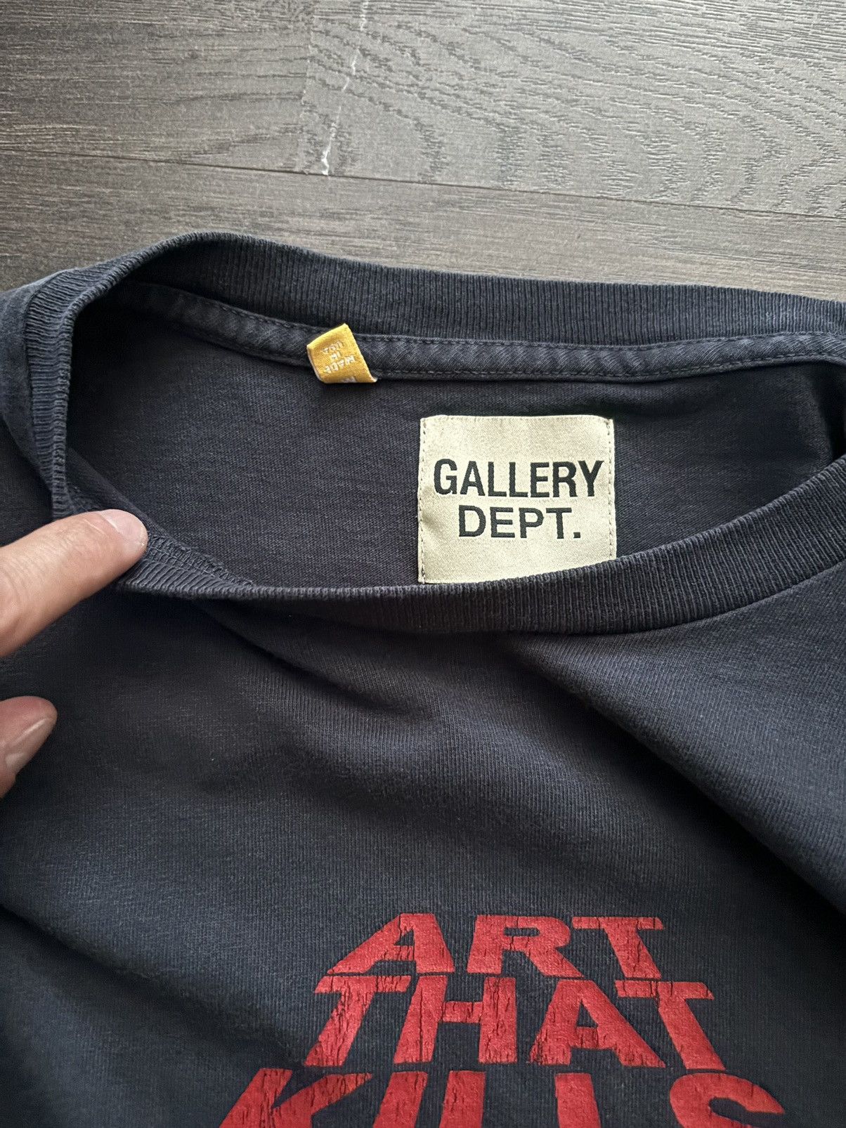 Gallery Dept. Gallery dept art that kills tee Size US M / EU 48-50 / 2 - 3 Thumbnail
