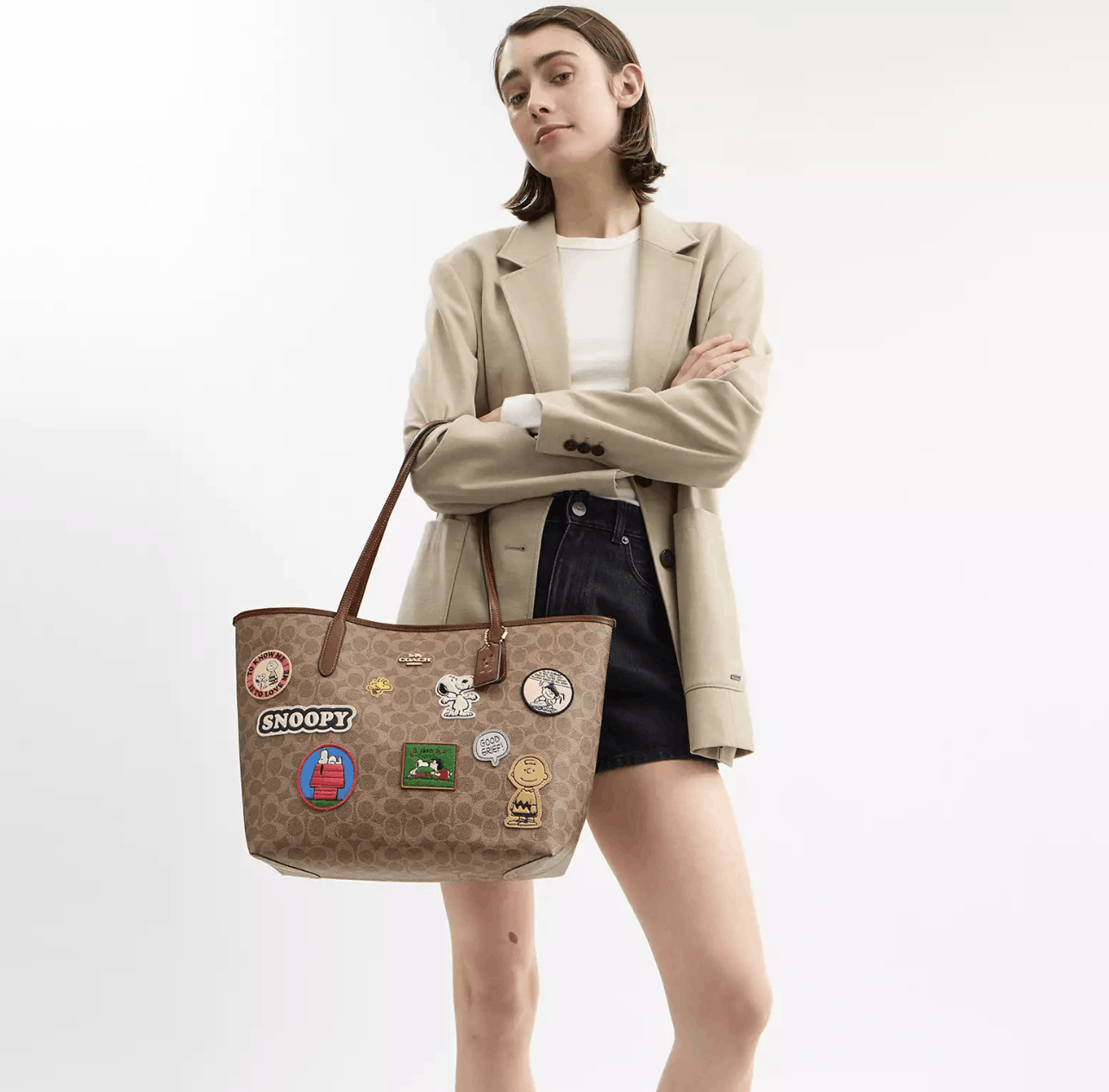 Coach Coach X Peanuts City Tote With Patches CBJ91 Size ONE SIZE - 10 Thumbnail